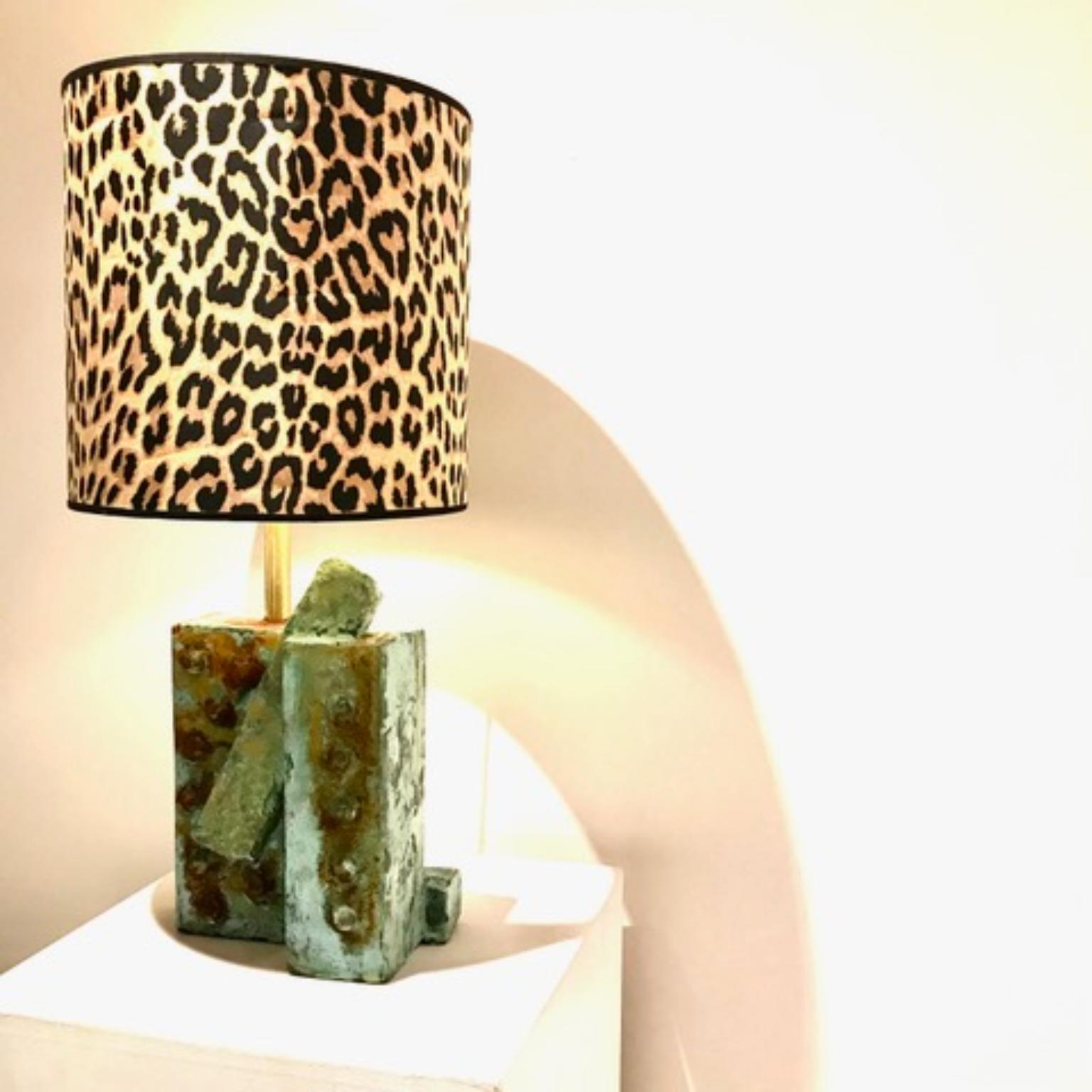 Lampada in bronzo ossidato e acciaio metallizzato di Frederic Texier In condizioni Nuovo in vendita a Geneve, CH