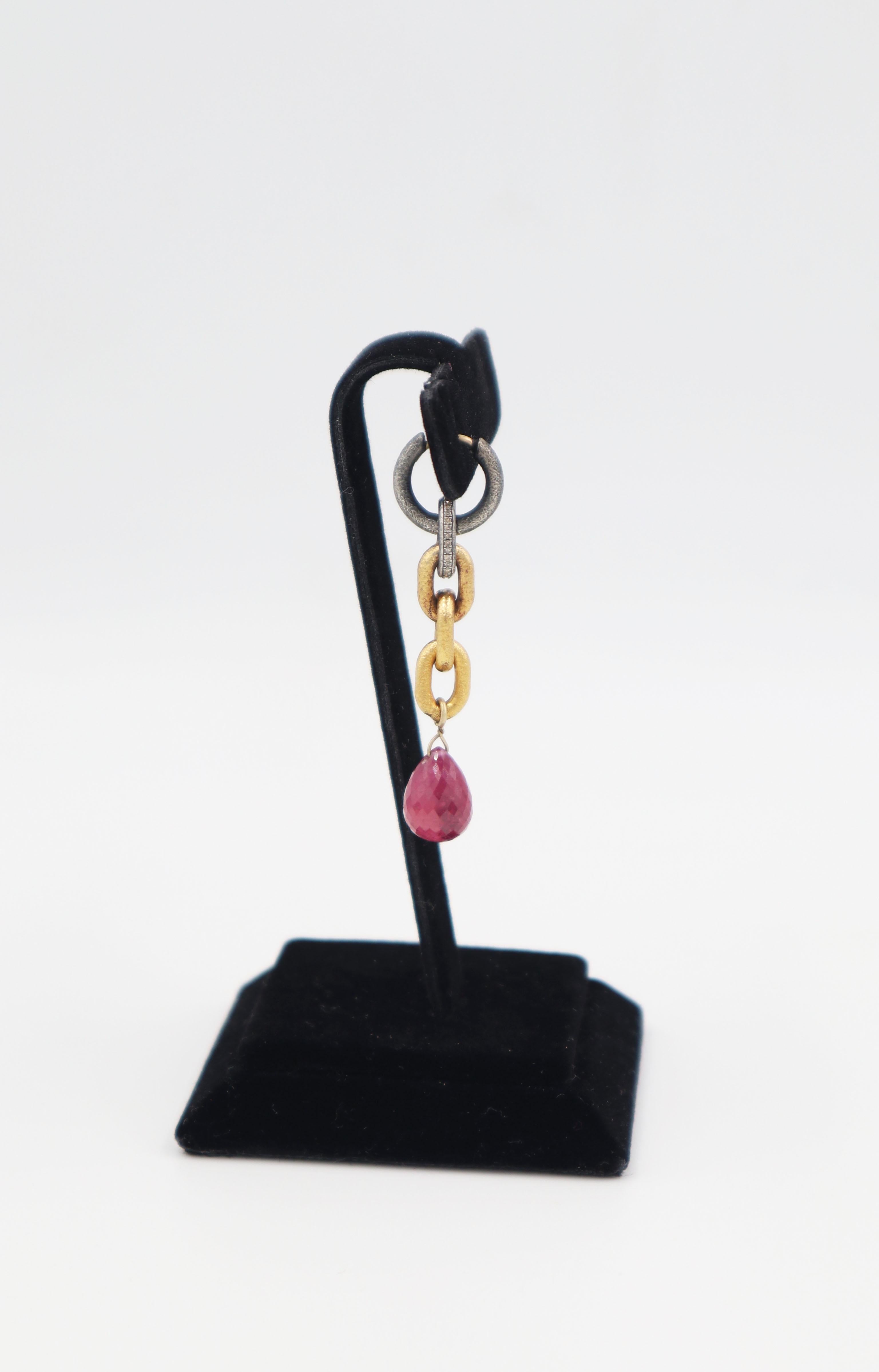 Oxidized Silver and 24K Gold Plated Chain Earring with Tourmaline(sold as single In New Condition For Sale In ISTANBUL, TR