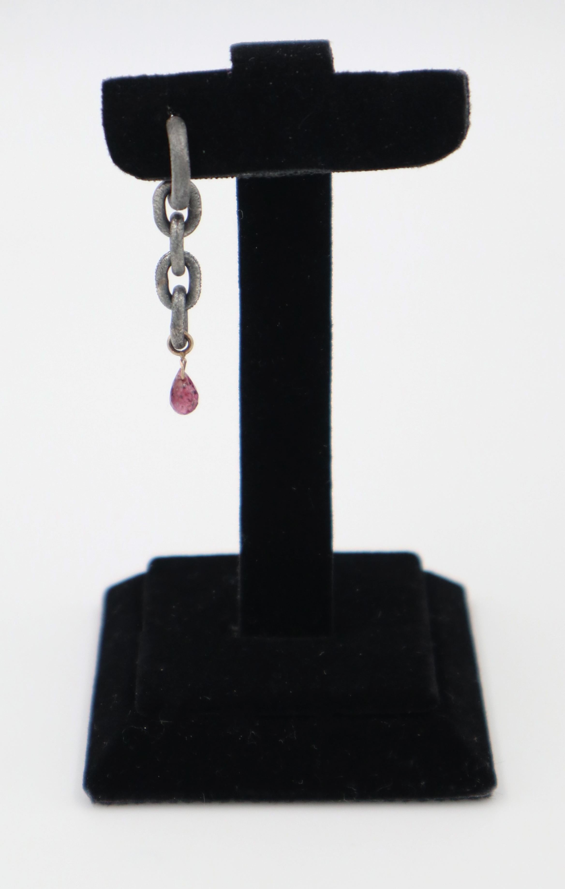 Oxidized Silver Chain Earring with Tourmaline (sold as single) In New Condition For Sale In ISTANBUL, TR