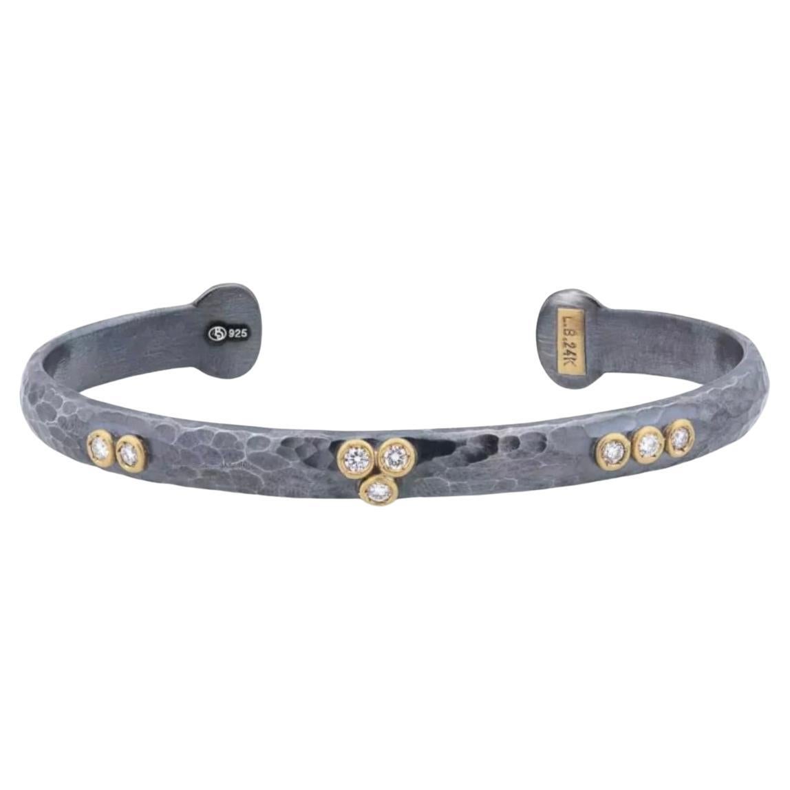 Brazalete "Paseo aleatorio" de plata de ley oxidada y oro amarillo de 24 quilates con diamantes en venta