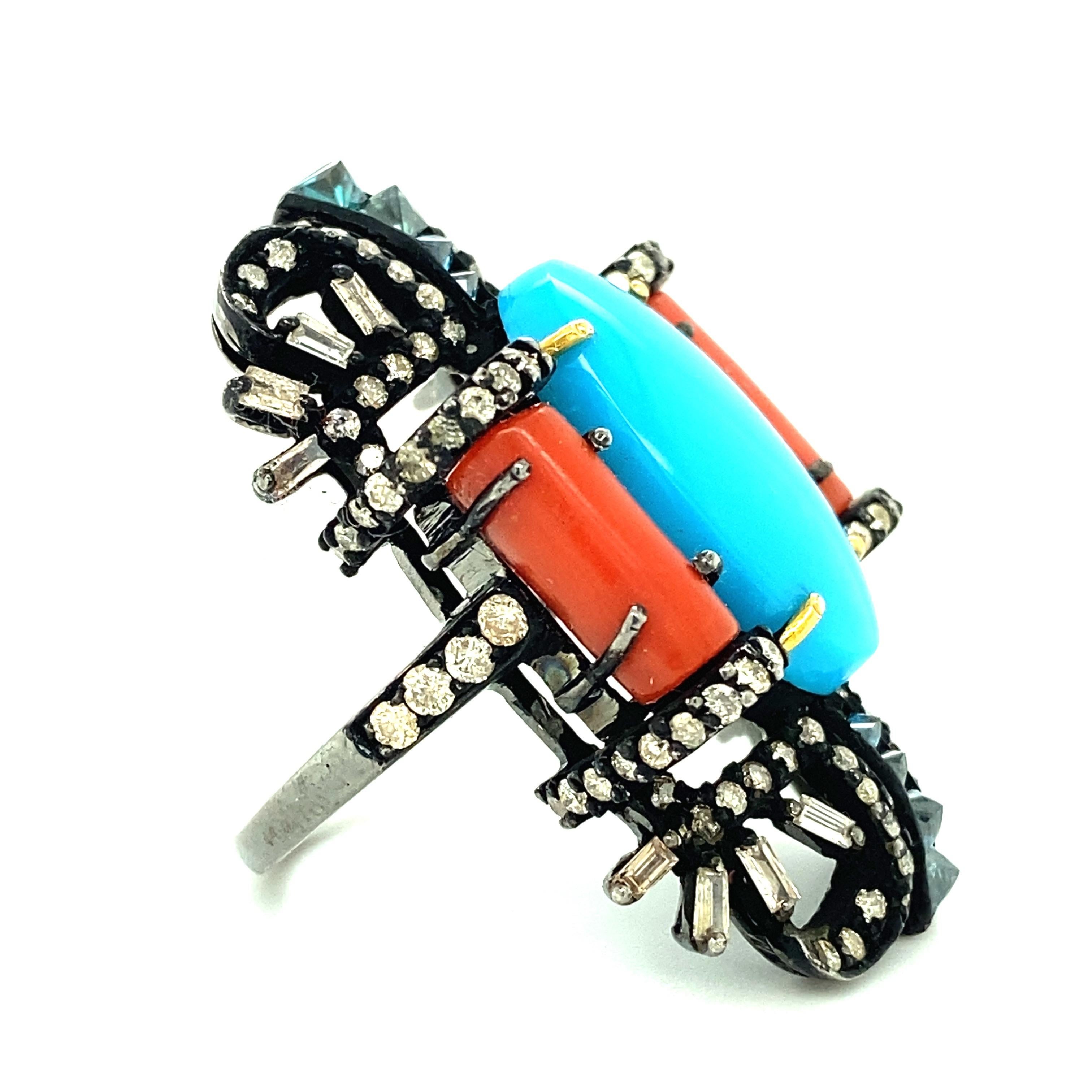 Anello in argento sterling ossidato con turchese, corallo e diamanti in vendita 2