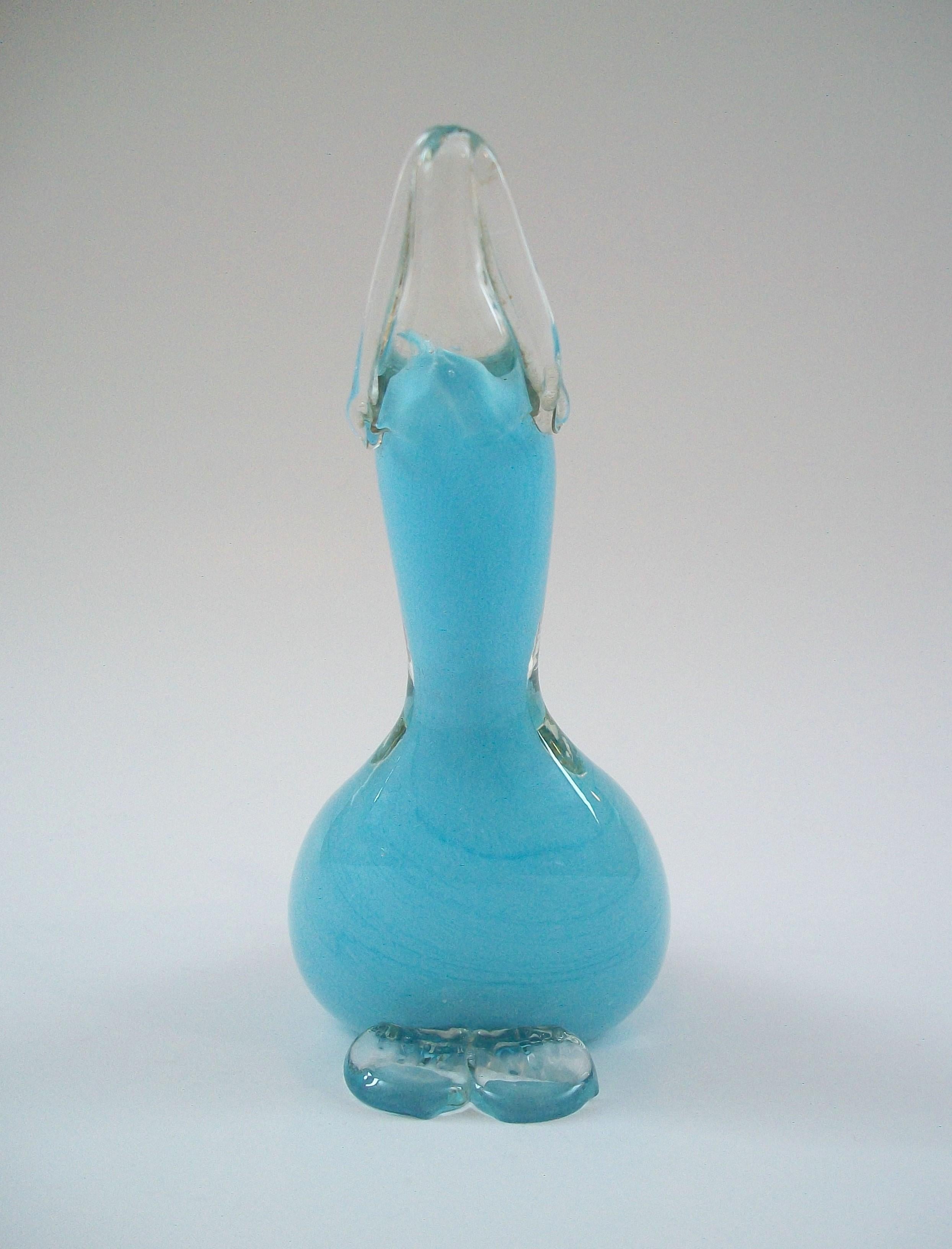 OY KUMELA - ARMANDO JACOBINO - Figura de Pato de Vidrio Artístico - Finlandia - Circa 1970's en Bueno estado para la venta en Chatham, ON