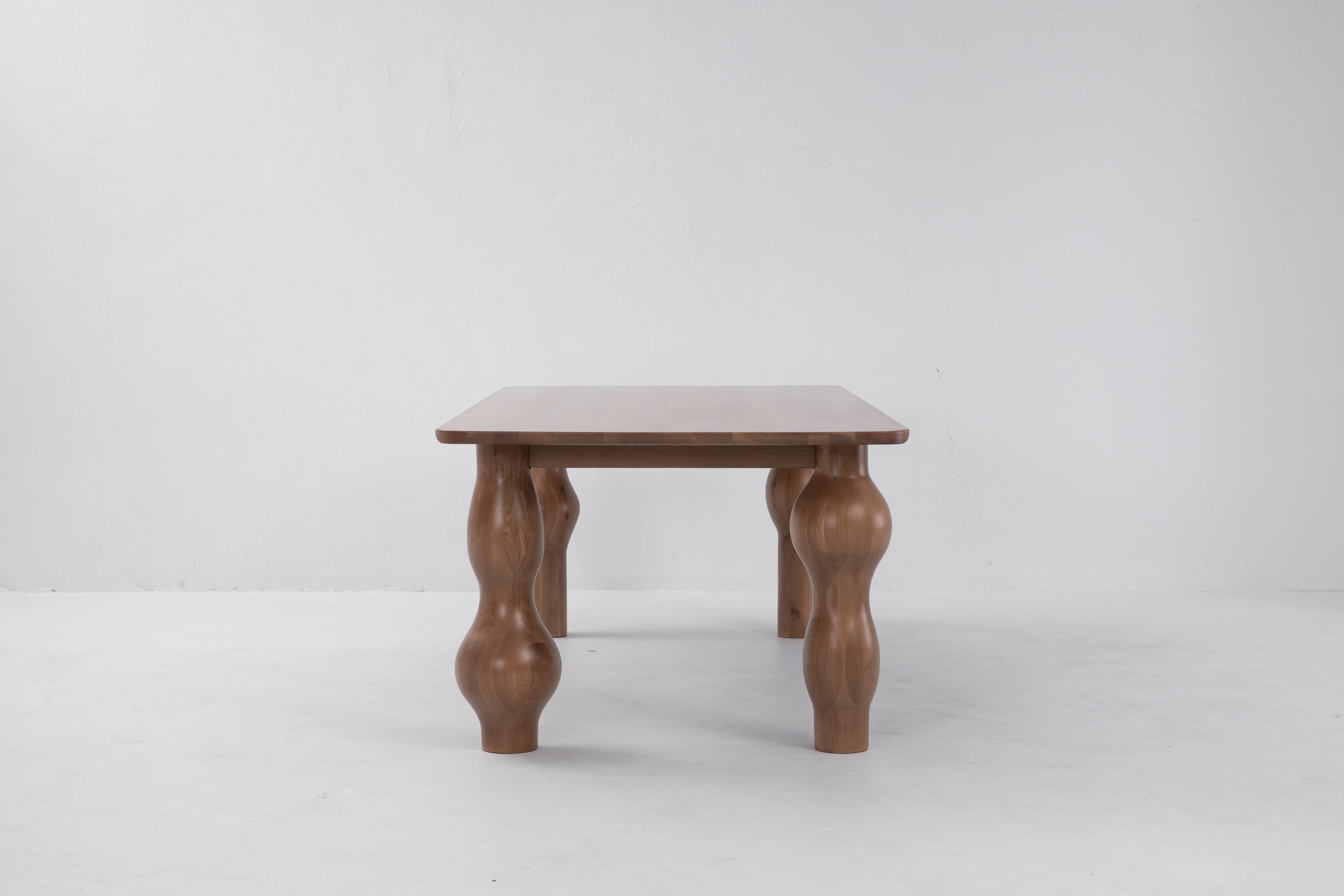 Minimaliste Table à manger Oyster Sienna en vente