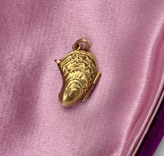Oyster and Pearl Pendant Charm 14 Karat Gold Victorian Art Nouveau