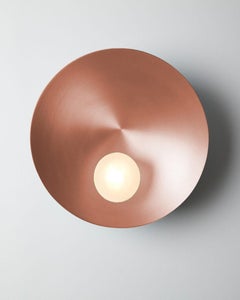 Luxuriöse Wand- und Deckenleuchte Oyster aus gebürstetem Kupfer von Carla Baz