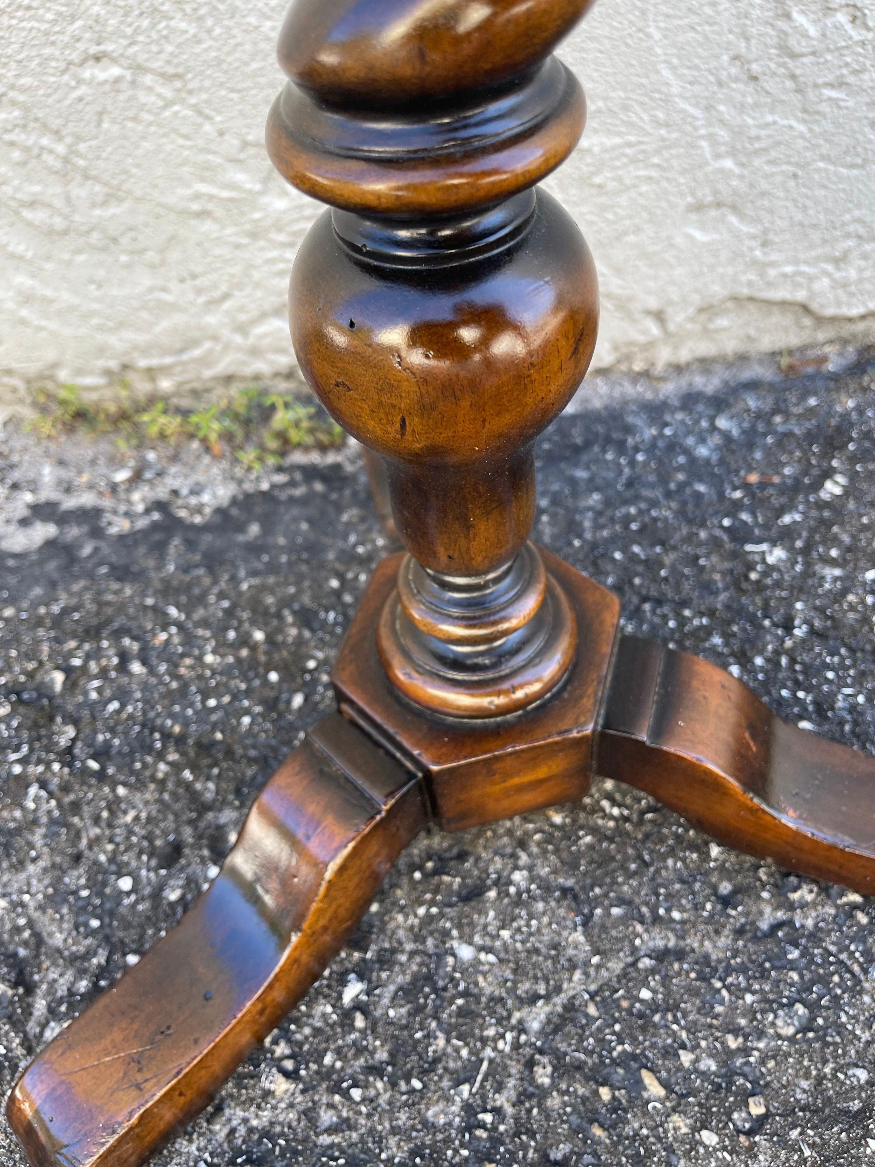 20th Century Oyster & Burlwood Inlaid Barley Twist Tripod Side / Drinks Table