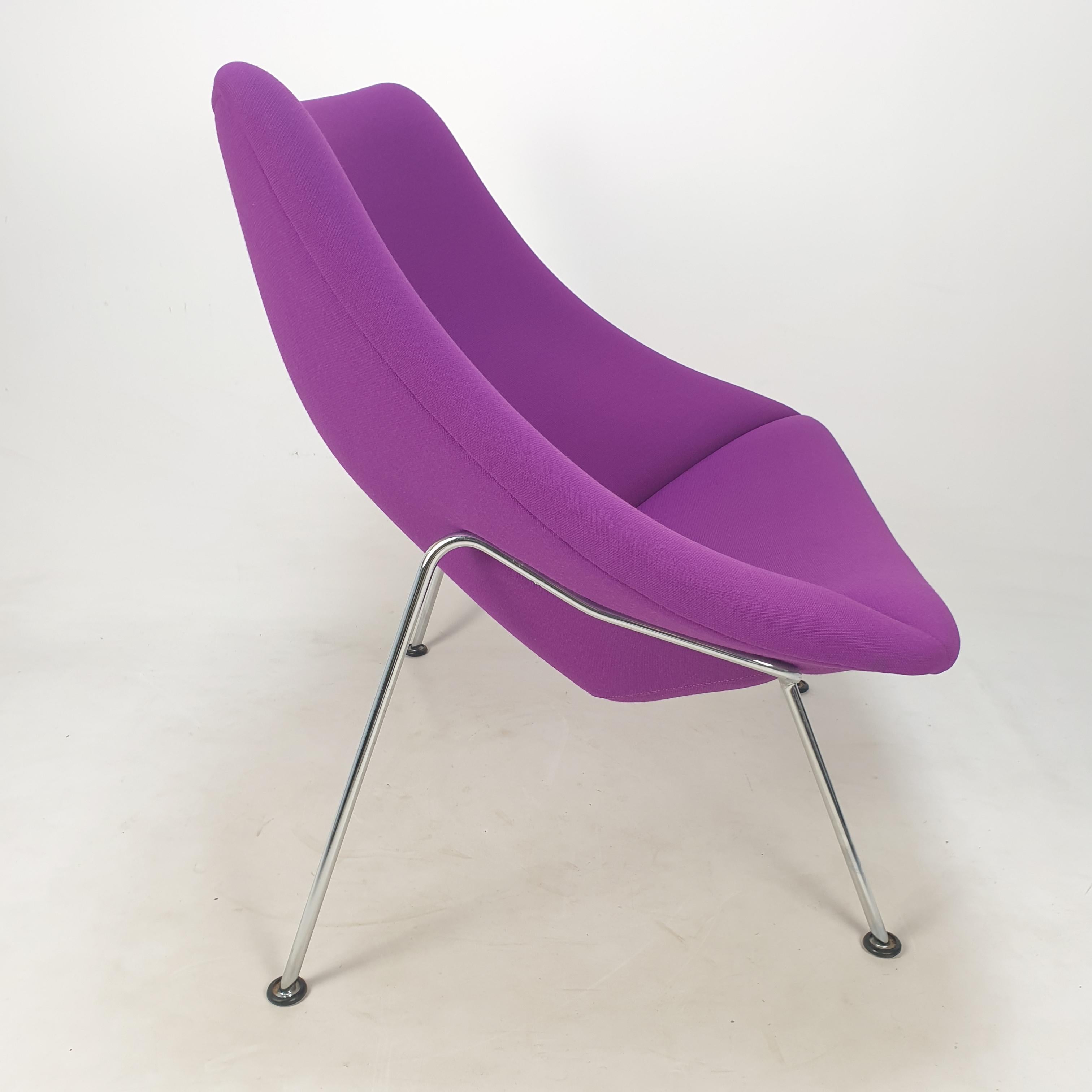 Late 20th Century Oyster Chair and Ottoman by Pierre Paulin for Artifort, 1980s For Sale