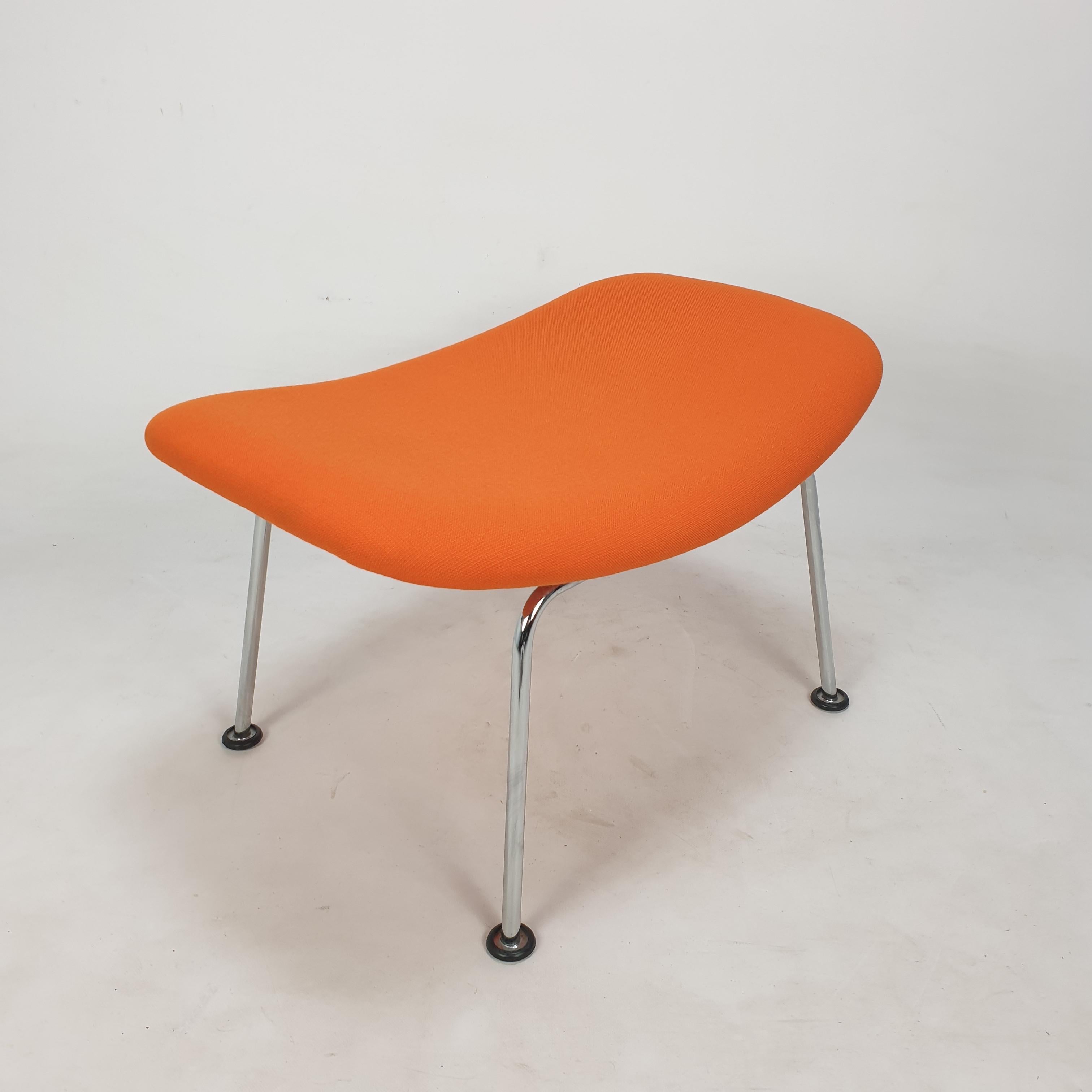 Oyster Chair and Ottoman by Pierre Paulin for Artifort For Sale 7