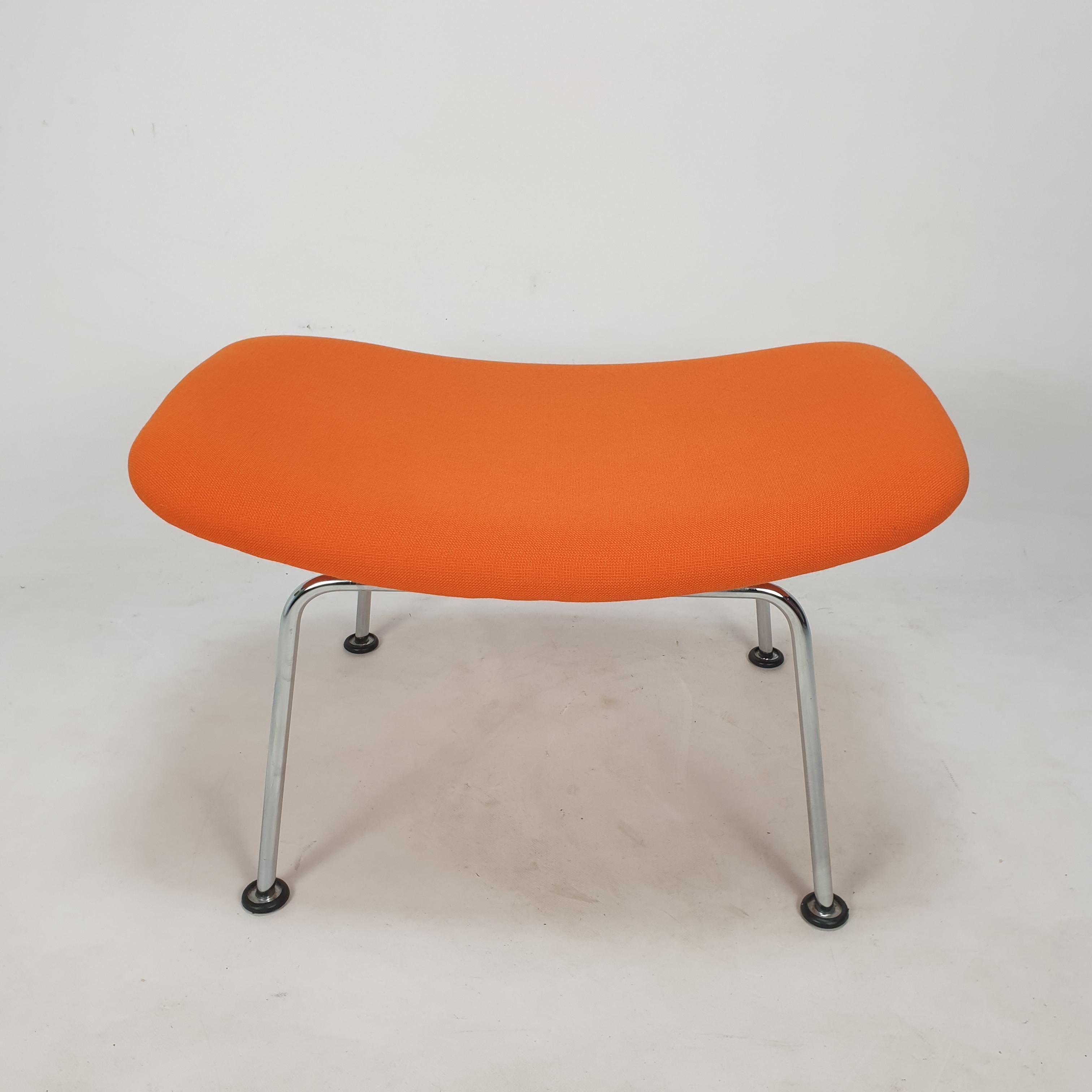 Oyster Chair and Ottoman by Pierre Paulin for Artifort For Sale 8