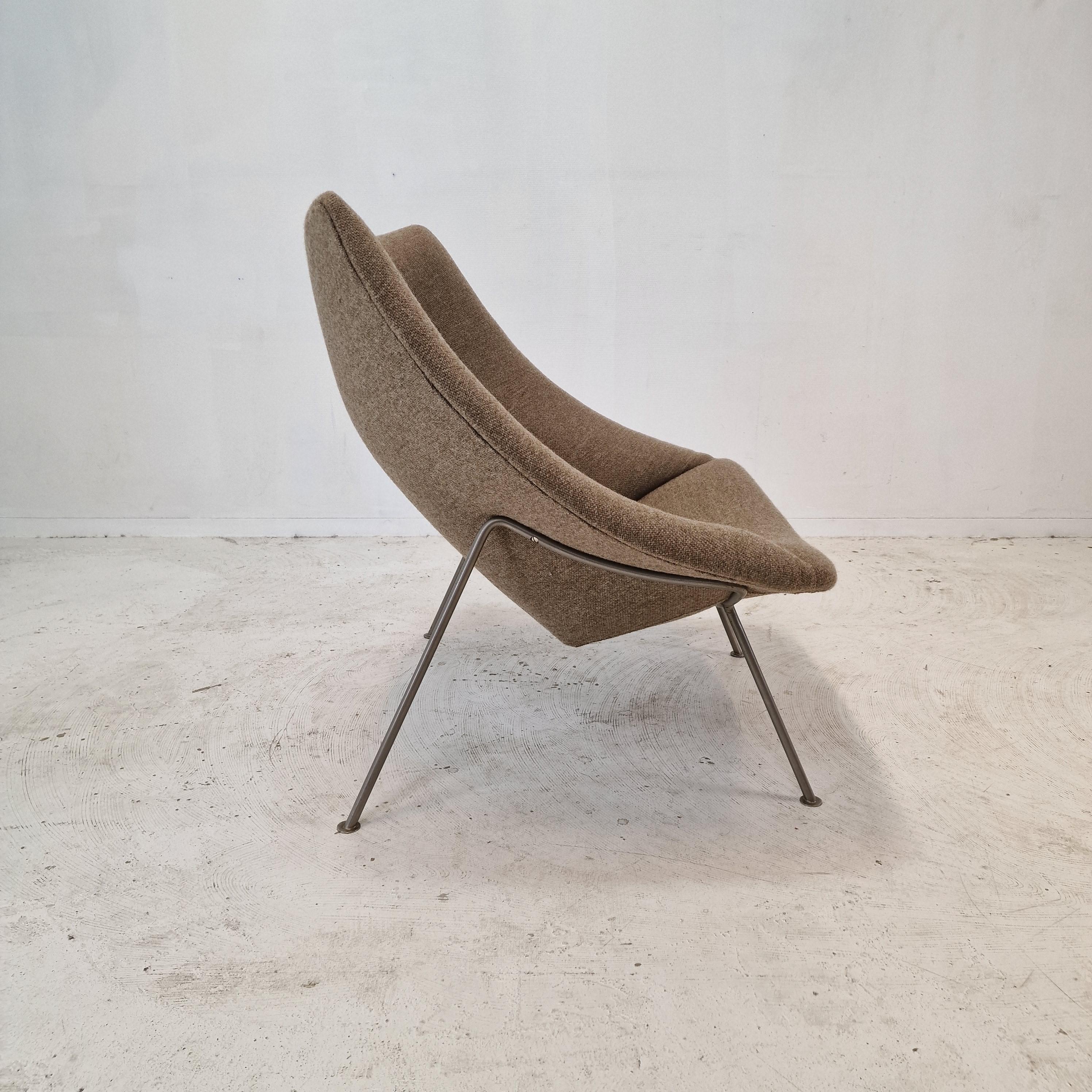 Oyster Chair by Pierre Paulin for Artifort, 1960's In Excellent Condition For Sale In Oud Beijerland, NL