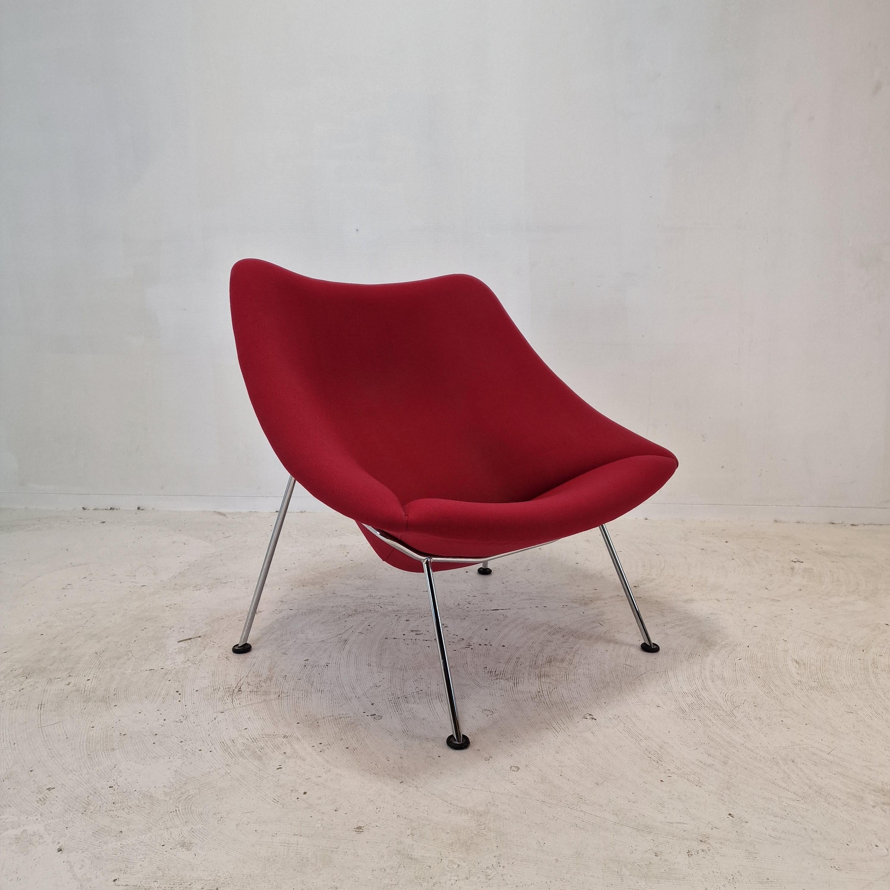 Mid-Century Modern Oyster Chair by Pierre Paulin for Artifort, 1980's For Sale