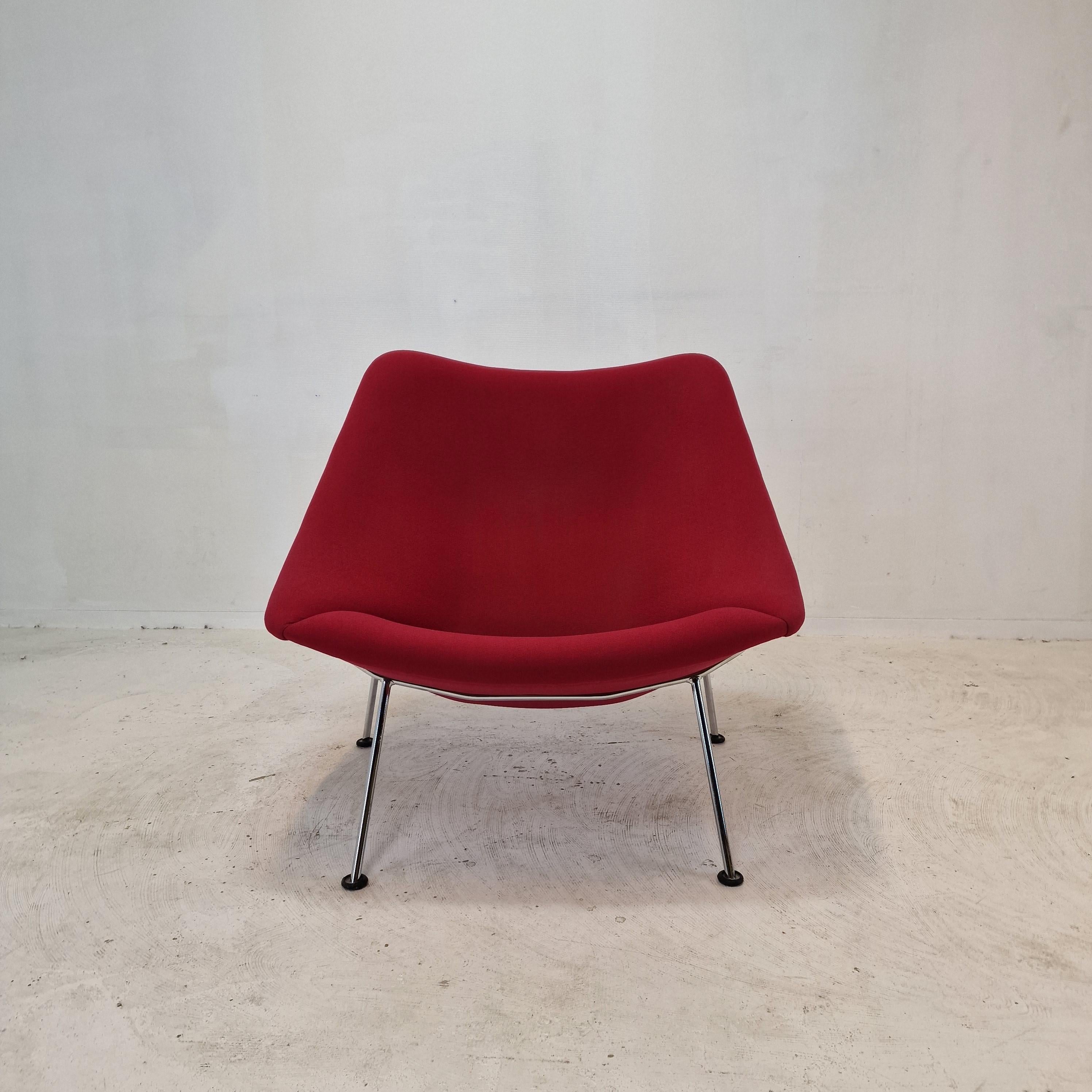 Dutch Oyster Chair by Pierre Paulin for Artifort, 1980's For Sale