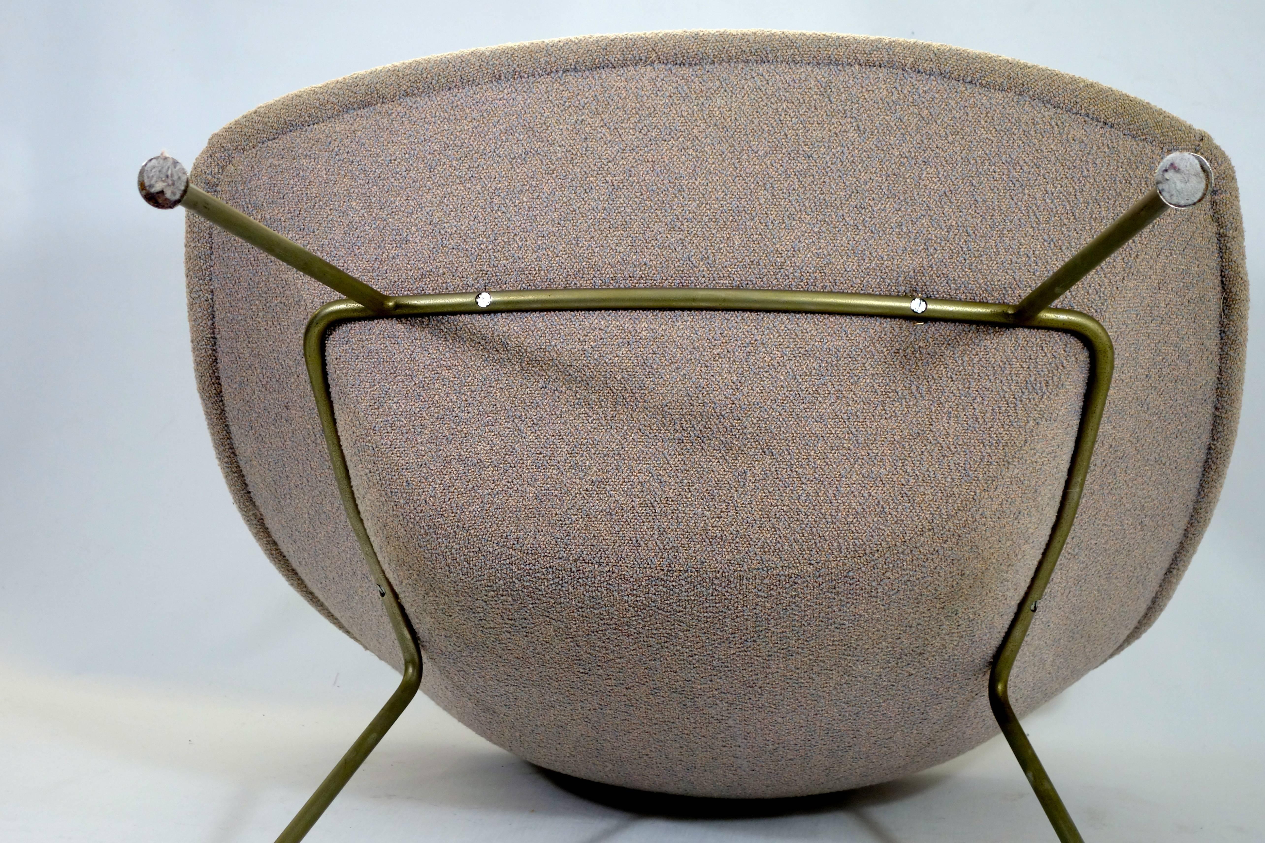 Mid-Century Modern Midcentury Modern Easy Chair Oyster designed by Pierre Paulin for Artifort