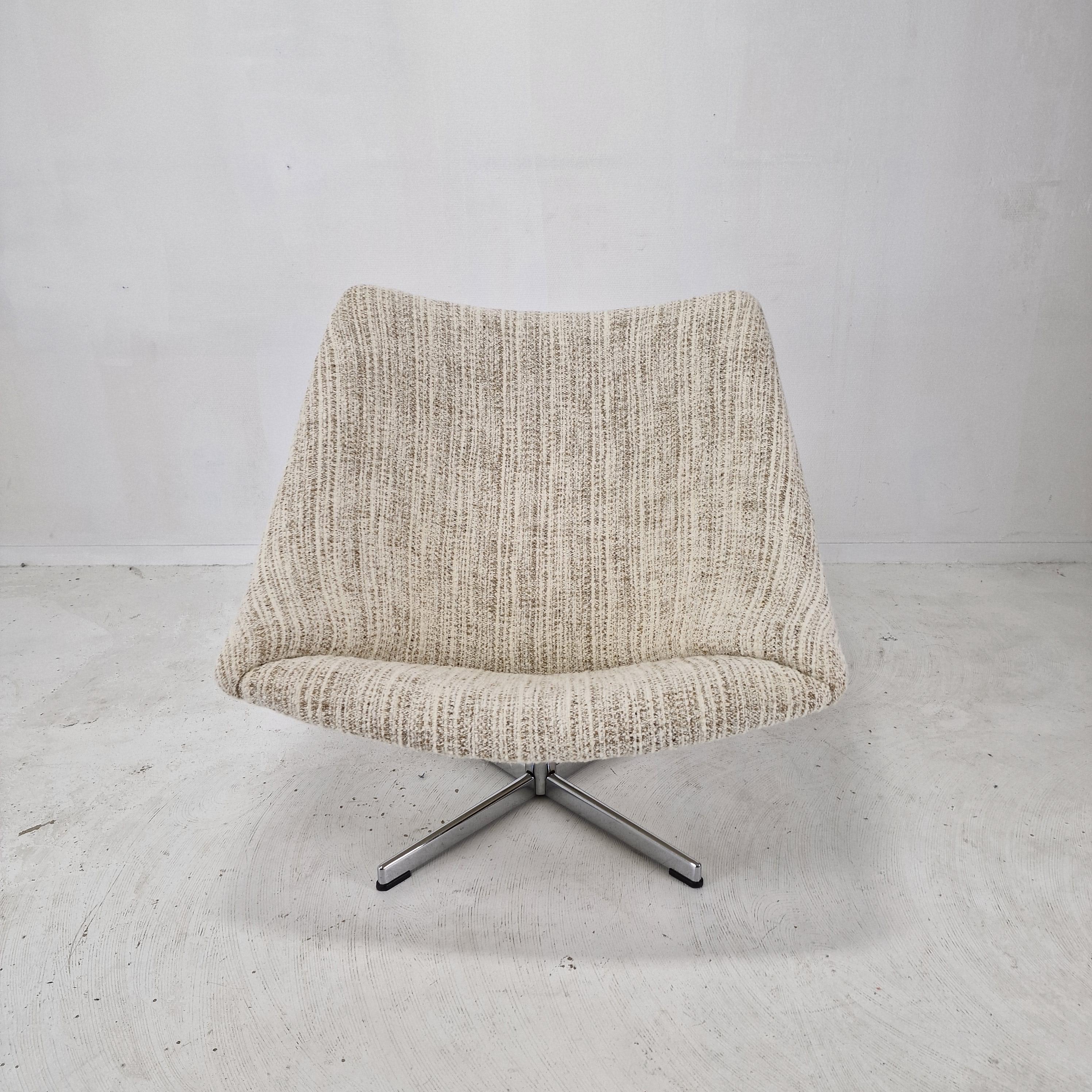 Mid-Century Modern Oyster Chair with Cross Base by Pierre Paulin for Artifort, 1965