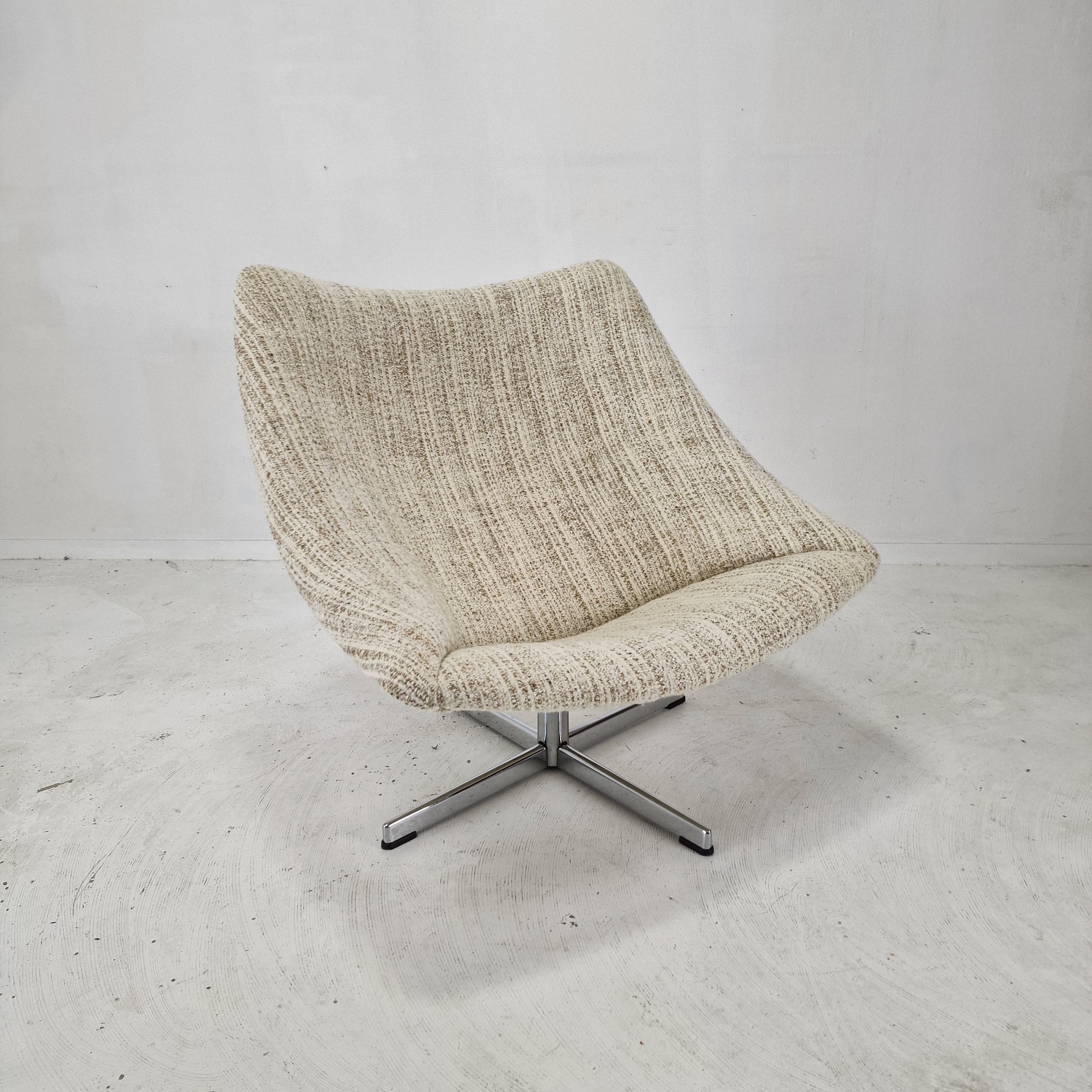 Woven Oyster Chair with Cross Base by Pierre Paulin for Artifort, 1965