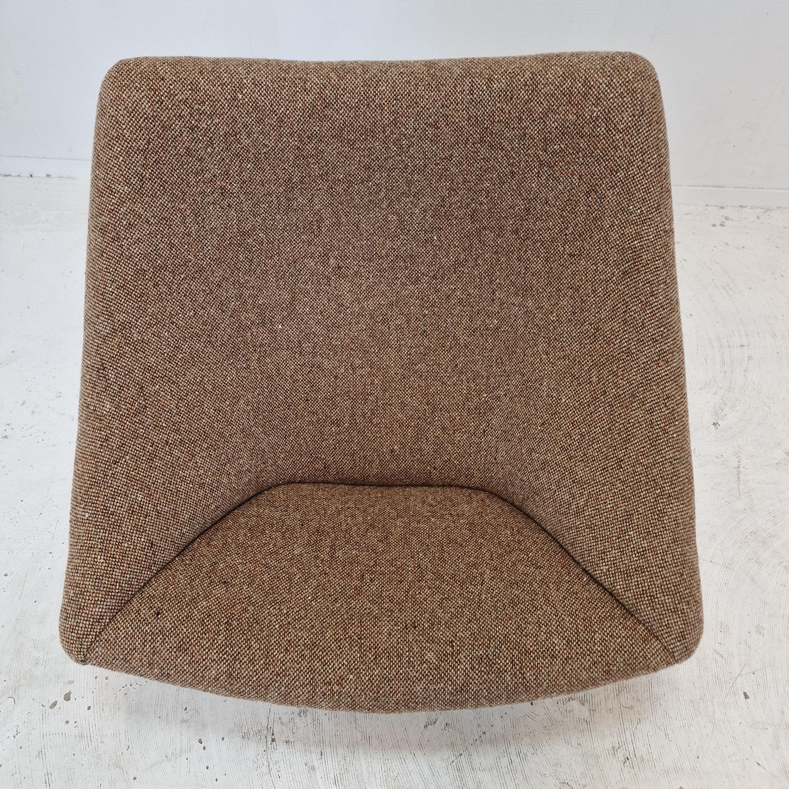 Oyster Chair with Cross Base by Pierre Paulin for Artifort, 1965 For Sale 1