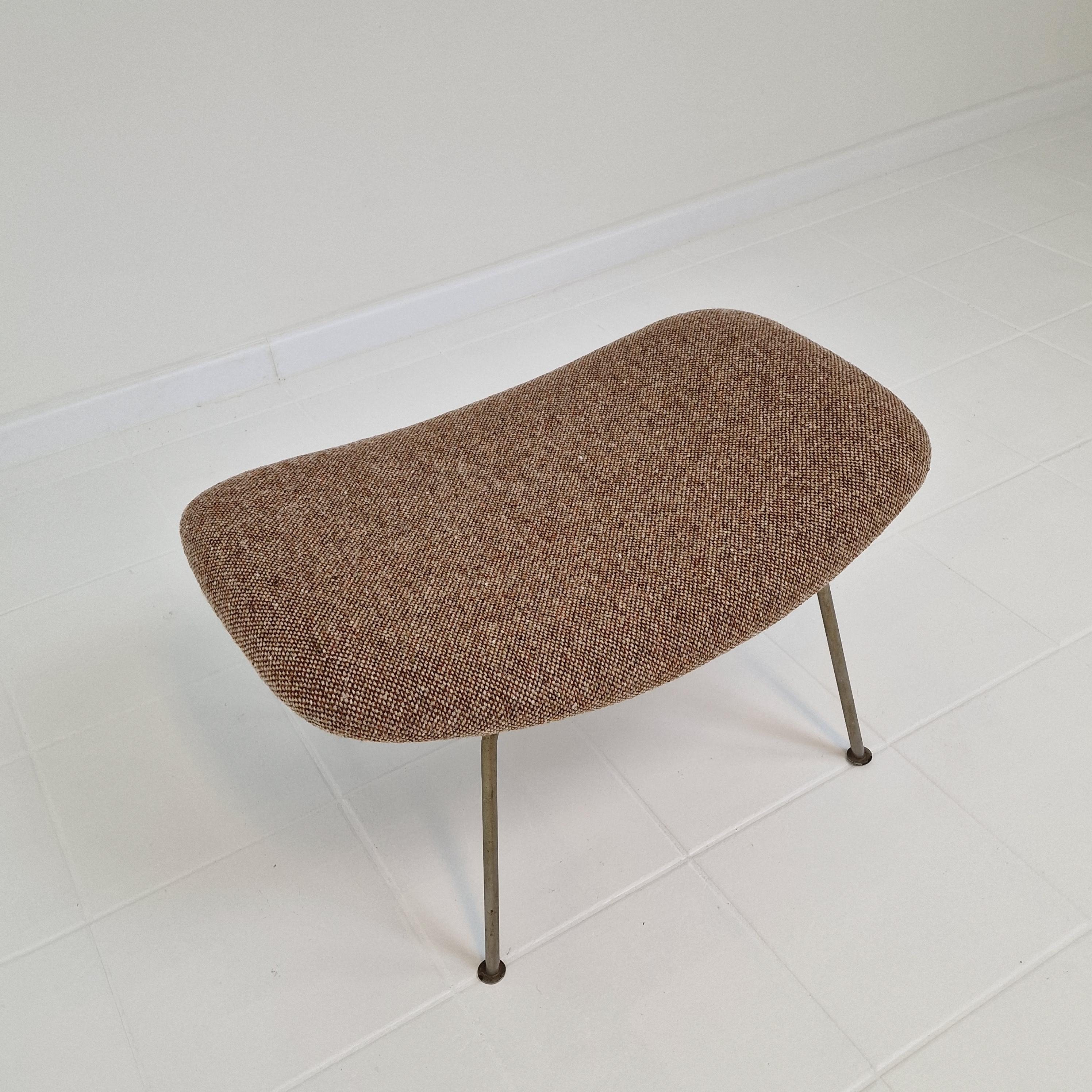 Oyster Chair with Ottoman by Pierre Paulin for Artifort, 1960s For Sale 10