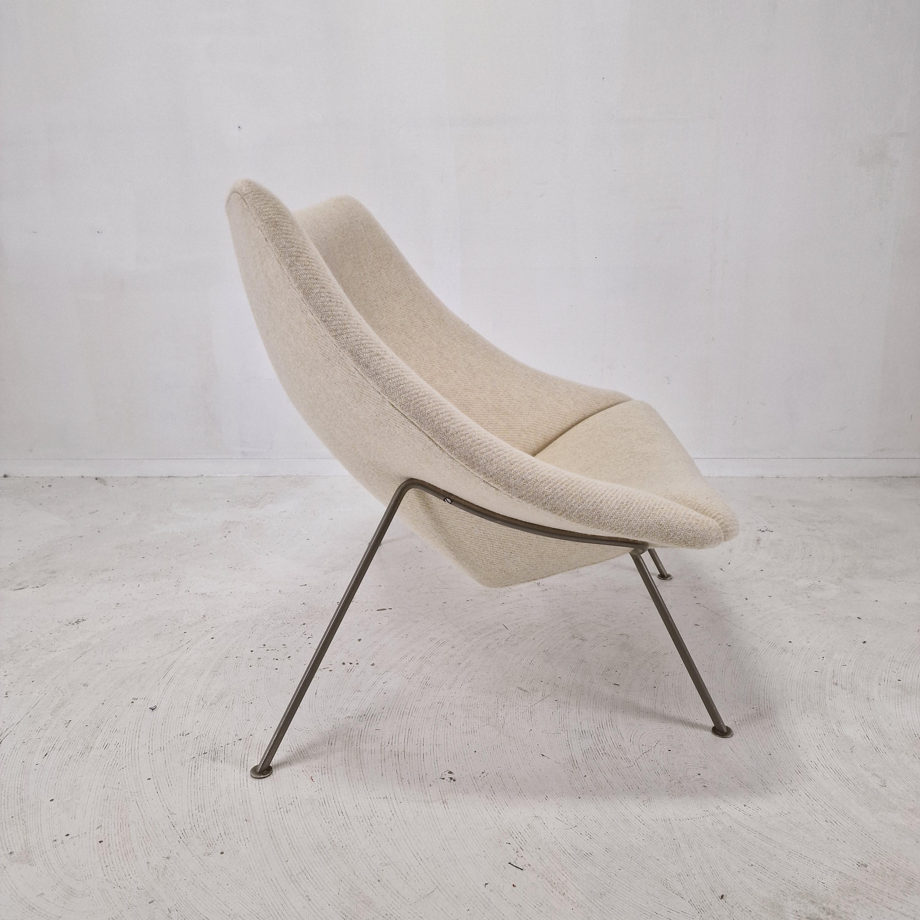 Metal Oyster Chair with Ottoman by Pierre Paulin for Artifort, 1960s
