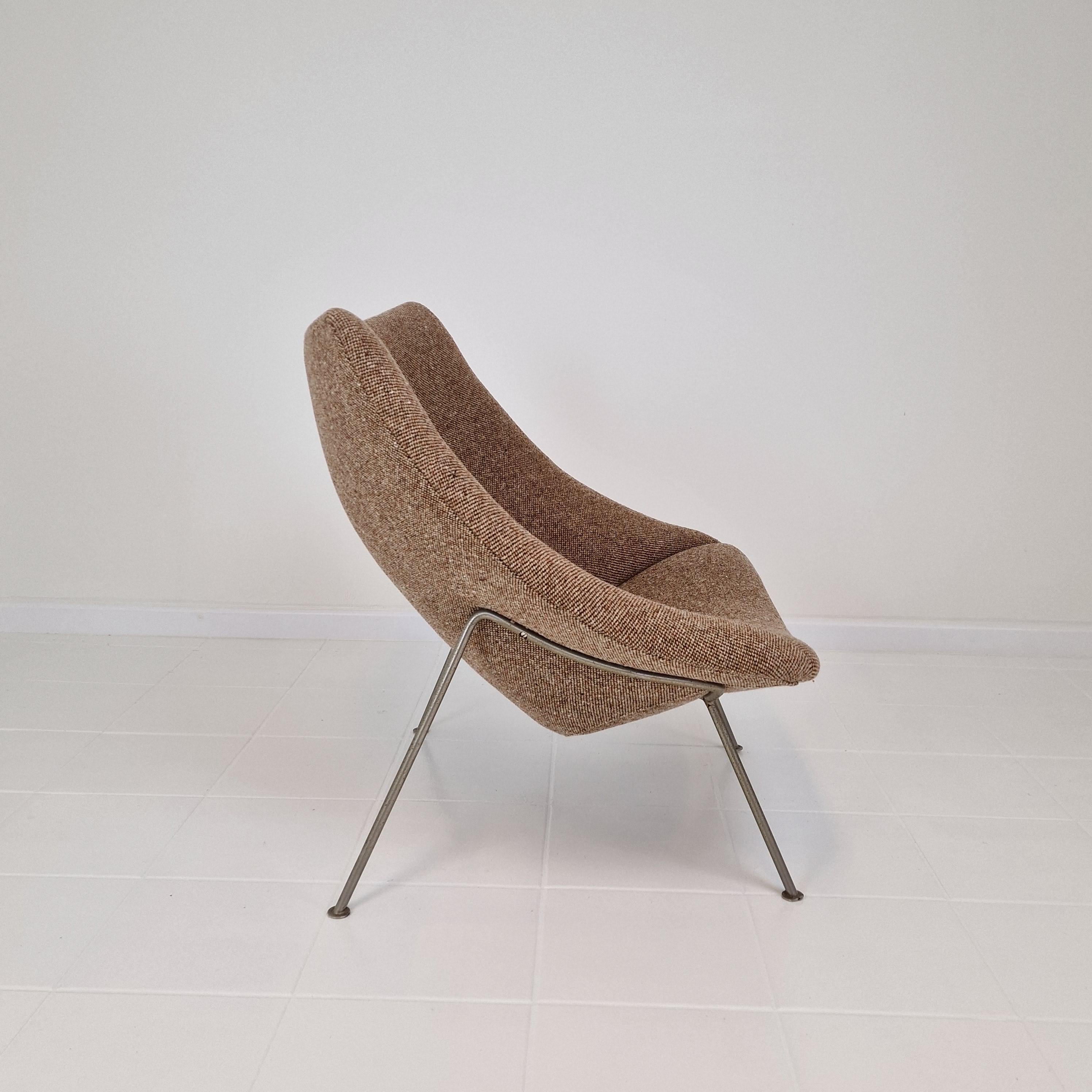 Oyster Chair with Ottoman by Pierre Paulin for Artifort, 1960s For Sale 1