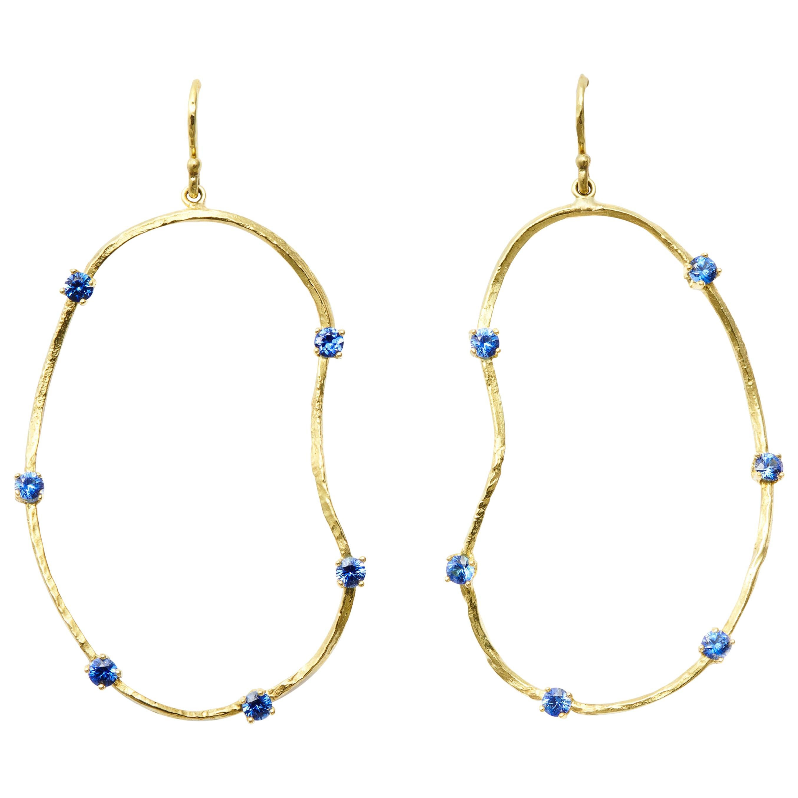 Susan Lister Locke Oyster Earrings with 0.35 Carat Sapphires in 18 Karat Gold For Sale
