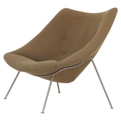 Oyster Lounge Chair by Pierre Paulin