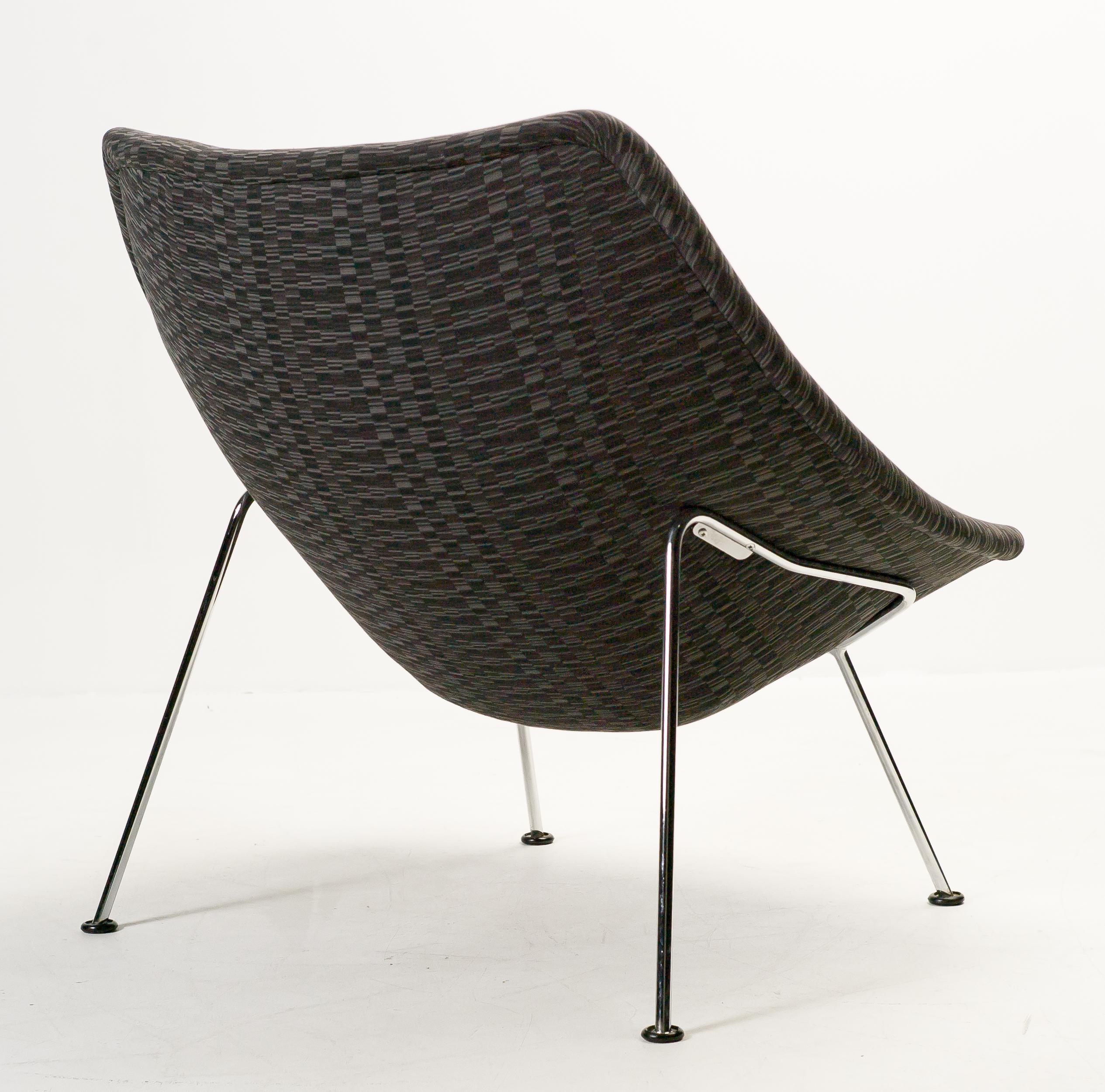 Mid-Century Modern Oyster Lounge Chair F157 by Pierre Paulin for Artifort