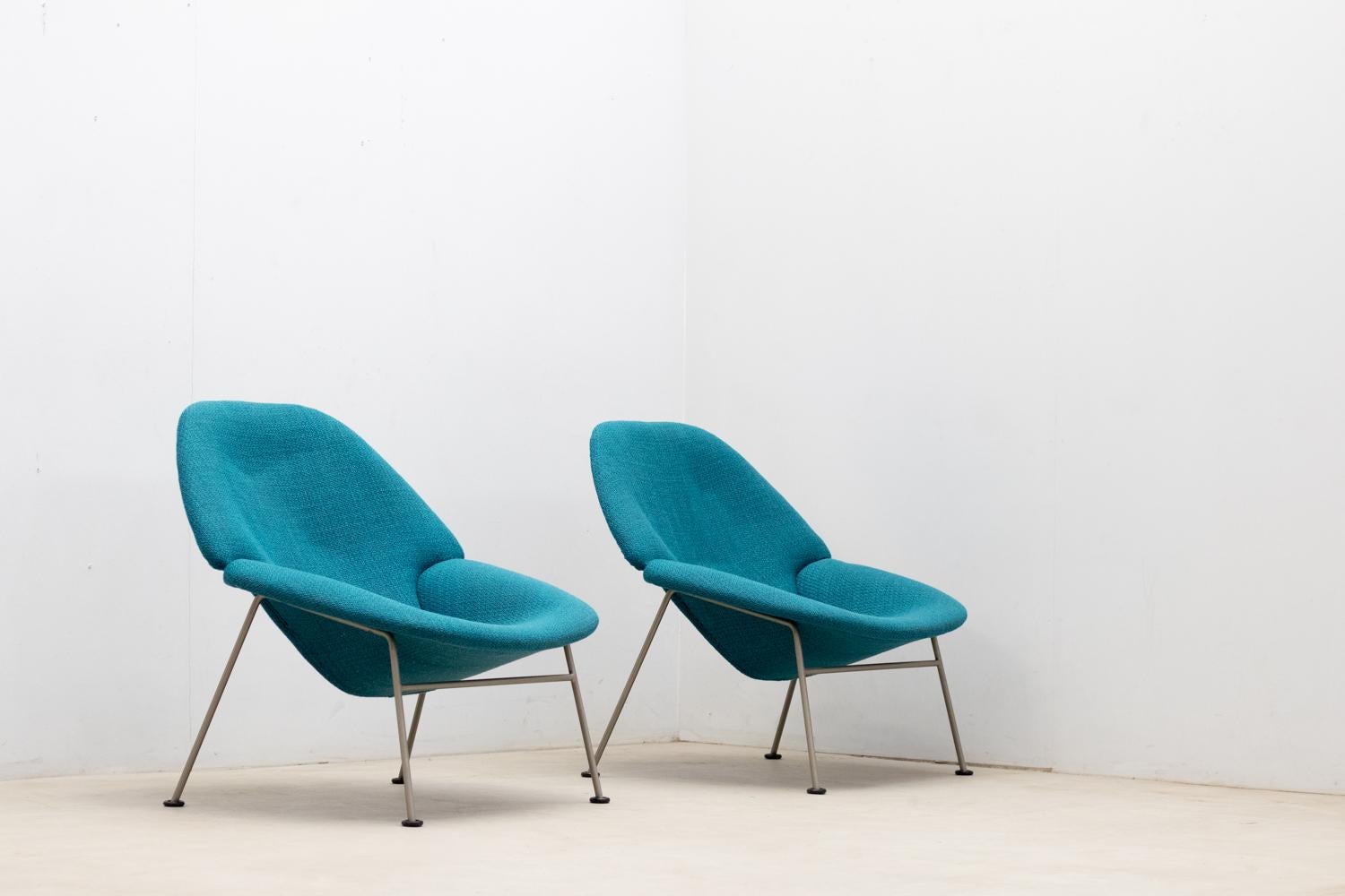 F555 Lounge Chair by Pierre Paulin for Artifort For Sale 1