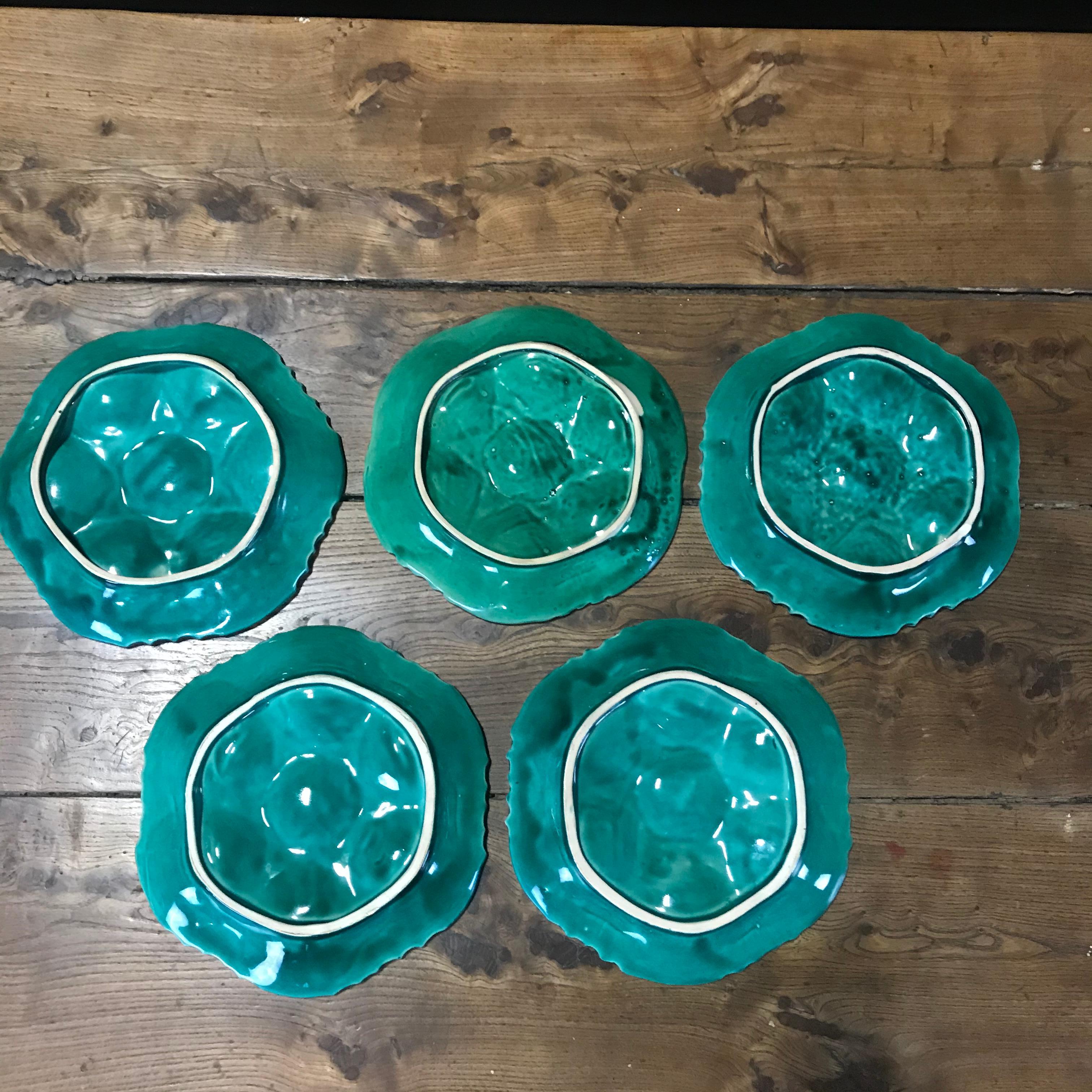 Oyster Lovers Set of 10 Provencal French Green Plates In Excellent Condition In Hopewell, NJ