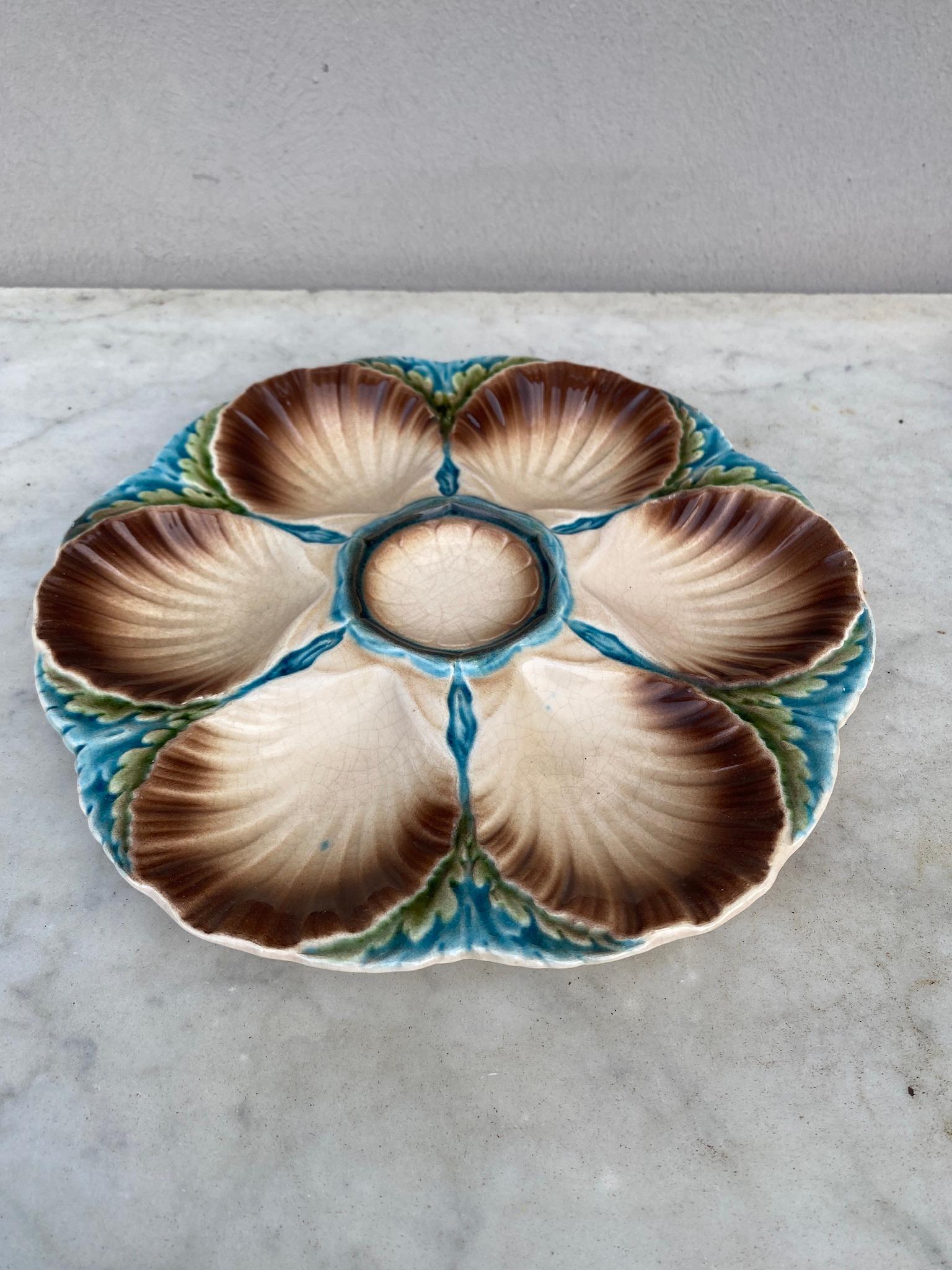 French Provincial French Majolica Oyster Plate Sarreguemines, circa 1890