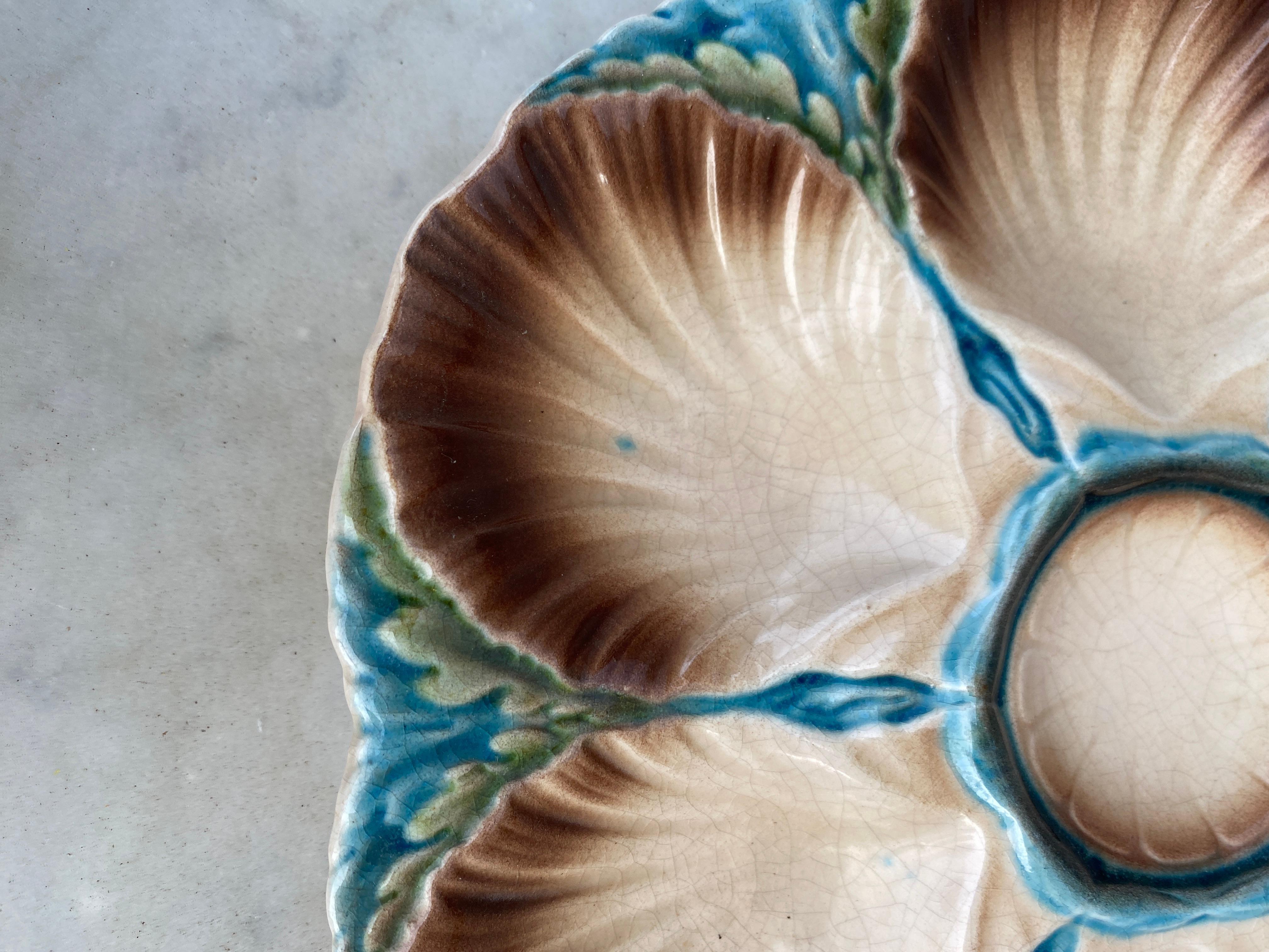 French Majolica Oyster Plate Sarreguemines, circa 1890 In Good Condition In Austin, TX