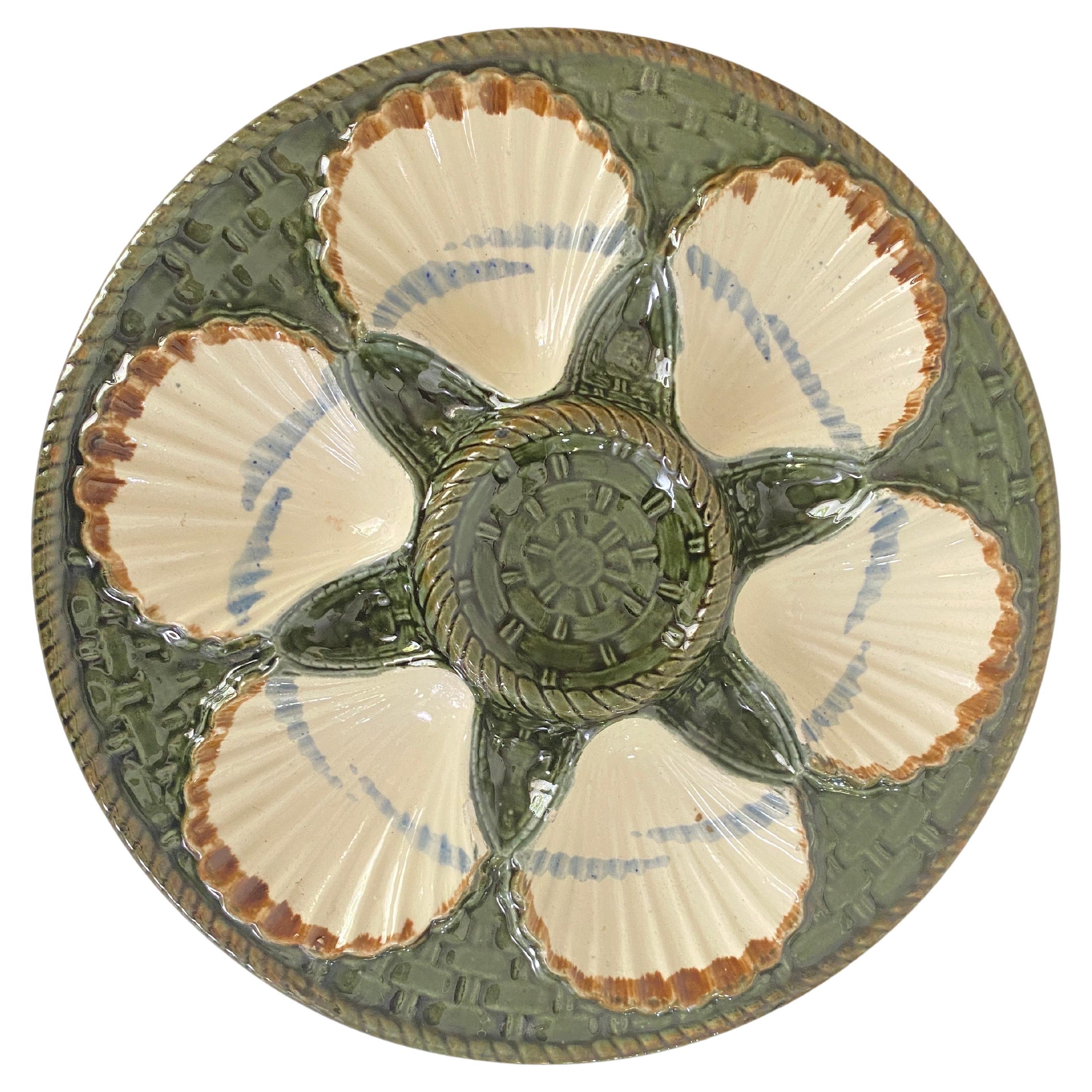 Oyster Plate in Majolica Green and White Color 19th Century Longchamp France