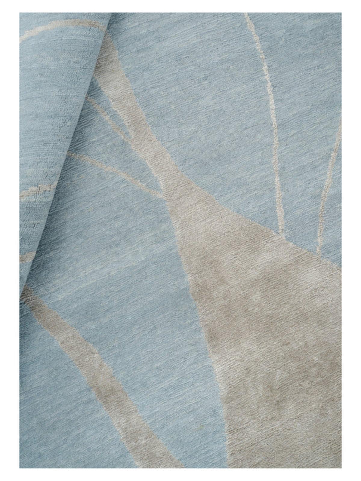 Scandinavian Modern 'Oyster Tale' Handmade Rug by Linie Design, Watertopia, 205 cm, Wool & Linen For Sale