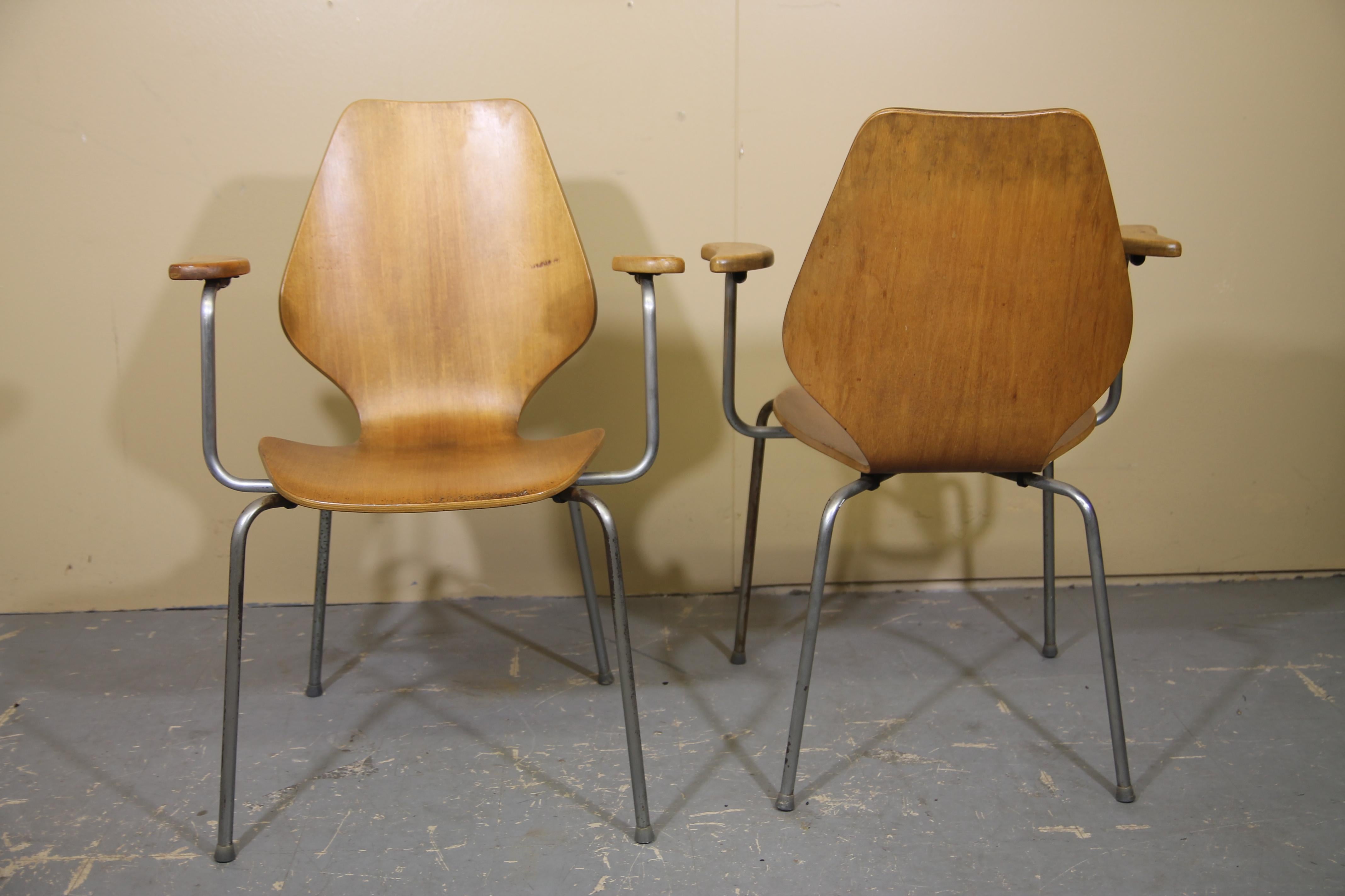 Oyvind Iversen: Sessel „City“ aus geformtem Sperrholz im Zustand „Gut“ im Angebot in Asbury Park, NJ
