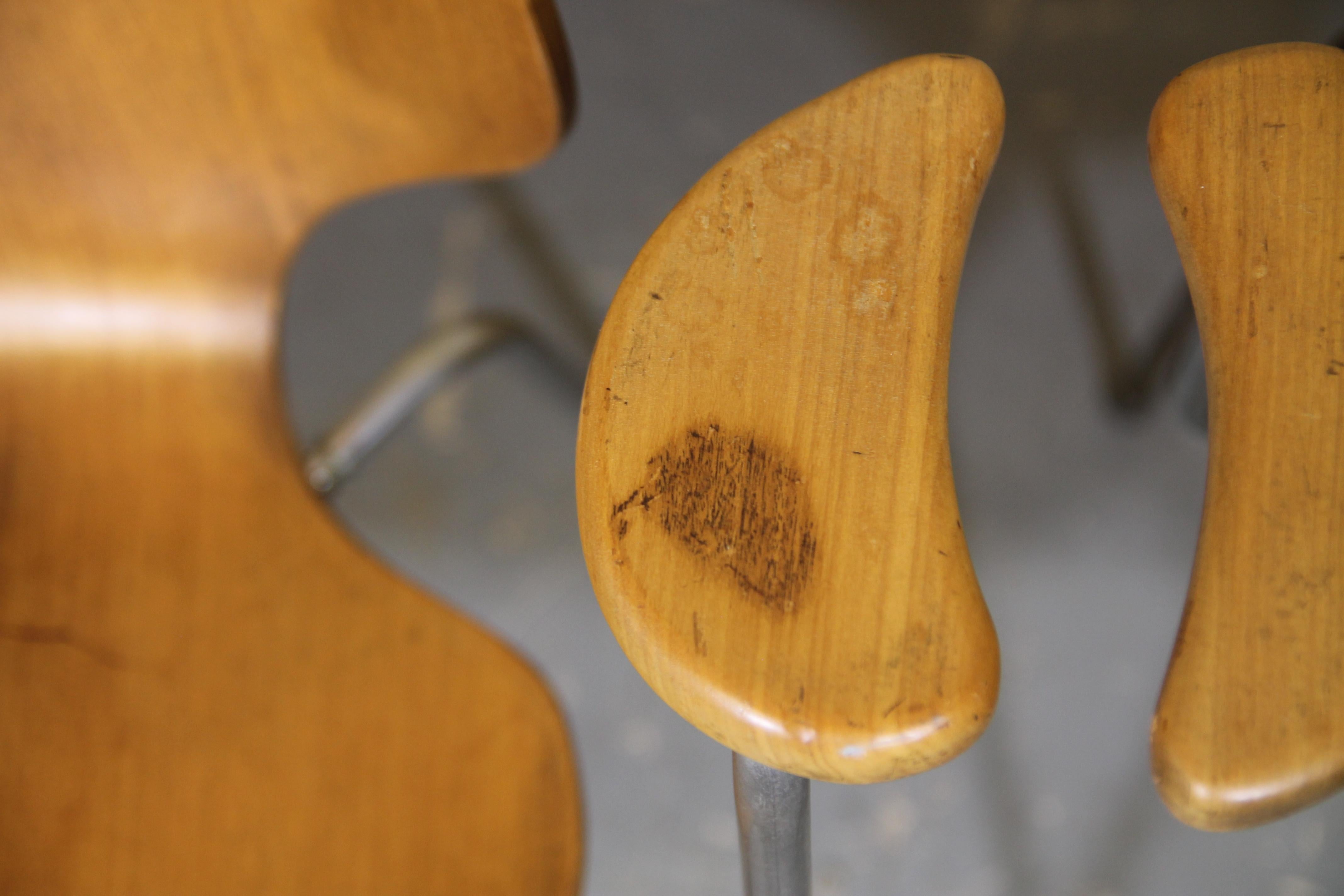 Oyvind Iversen: Sessel „City“ aus geformtem Sperrholz im Angebot 2