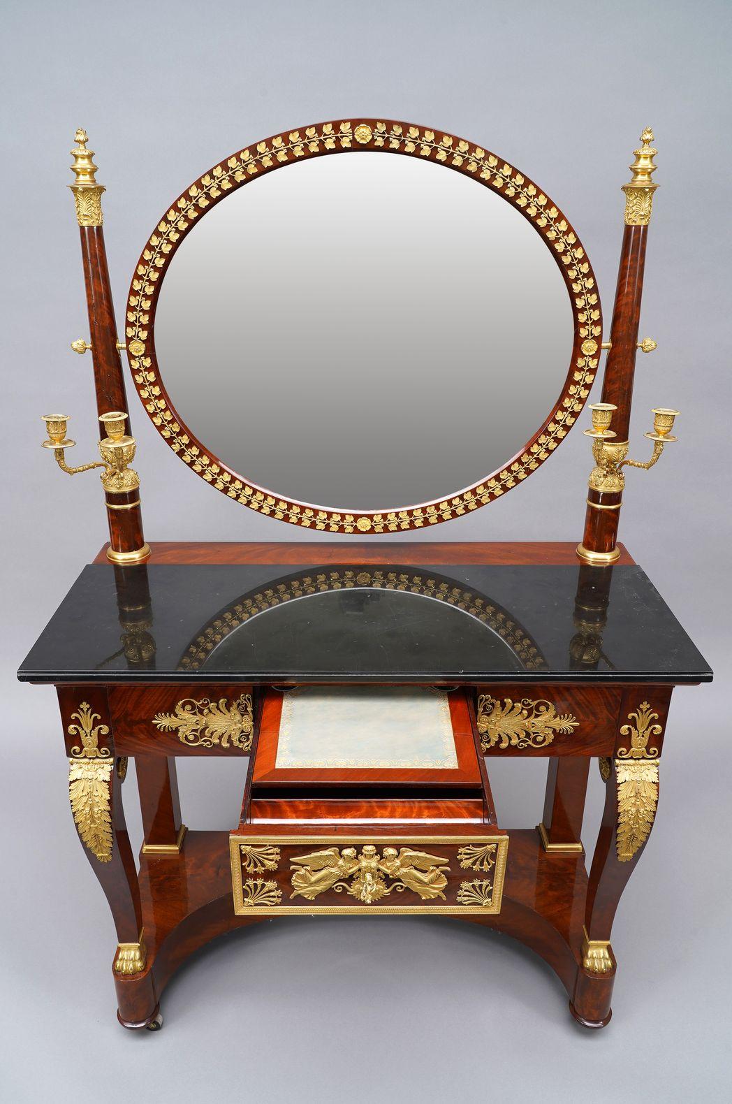 P.-B. Marcion, Empire Frisierkommode, Frankreich, um 1810 im Zustand „Gut“ im Angebot in PARIS, FR