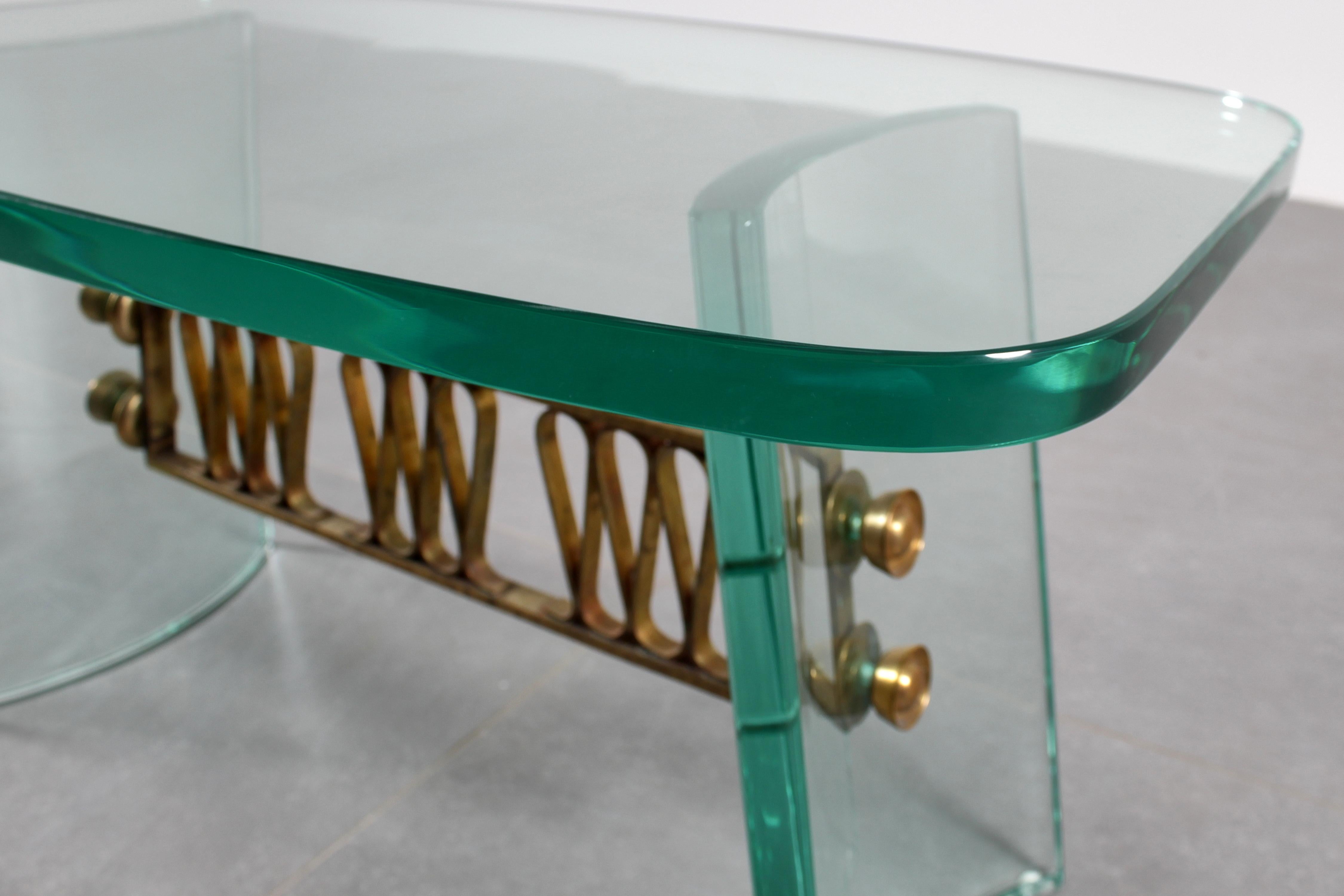 P. Chiesa für Fontana Arte: Couchtisch aus geschwungenem Glas und Messing, Italien, 40er-Jahre im Angebot 13