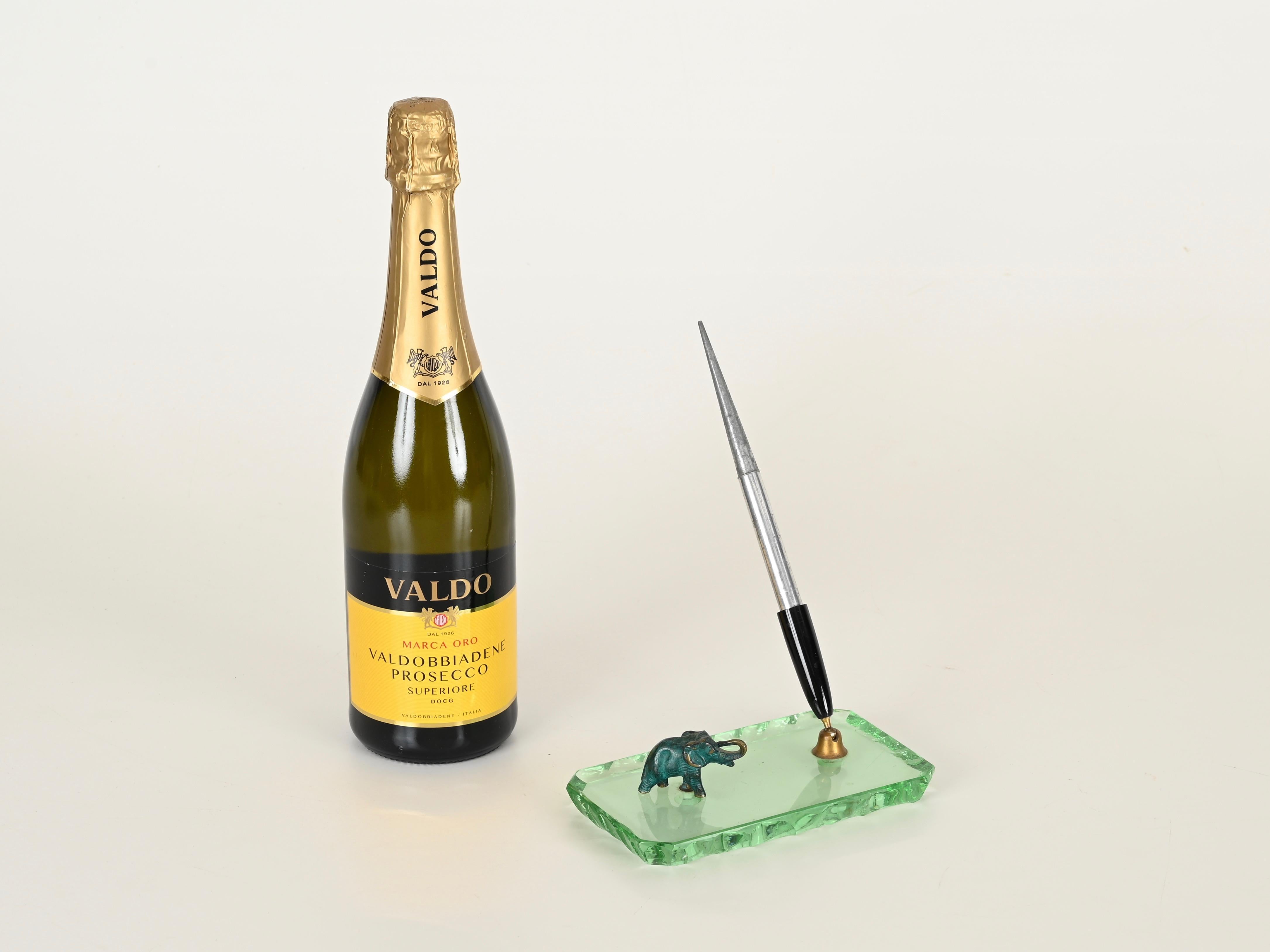 Vetro P. Chiesa Portapenne in vetro verde Nilo e bronzo di Fontana Arte, Italia anni '40 in vendita
