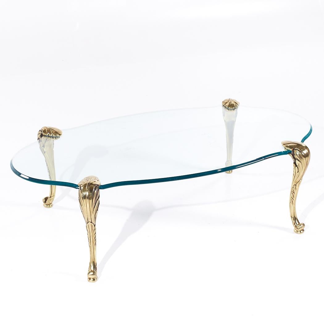 Américain Table basse en laiton et verre de style P E Guerin en vente