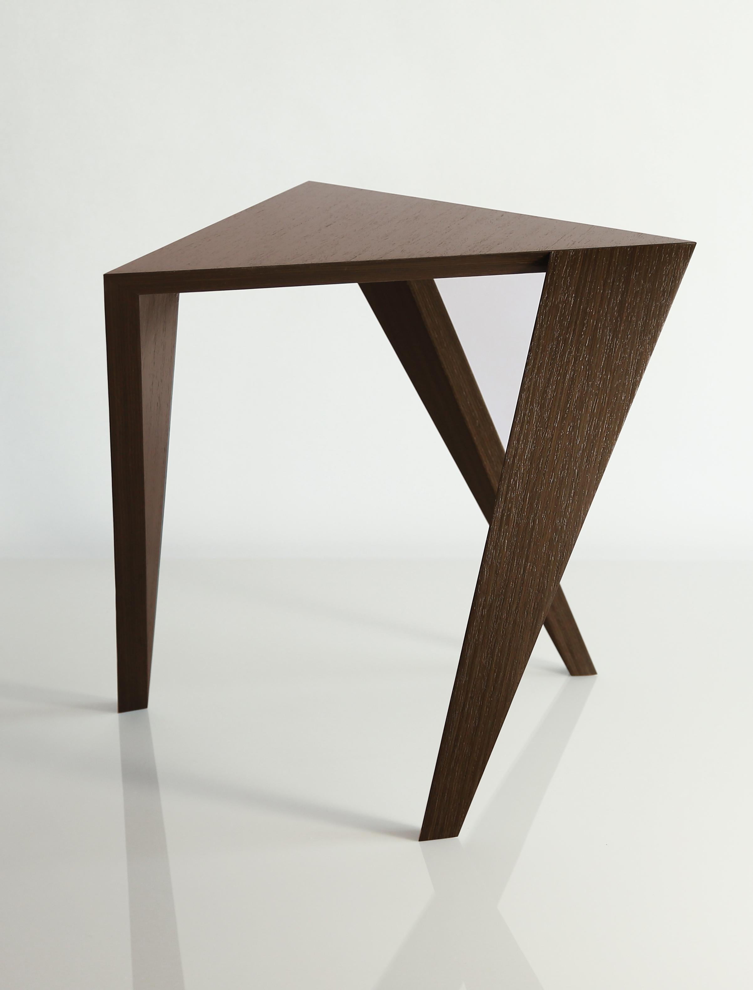 Minimalist p e r i , by william earle For Sale