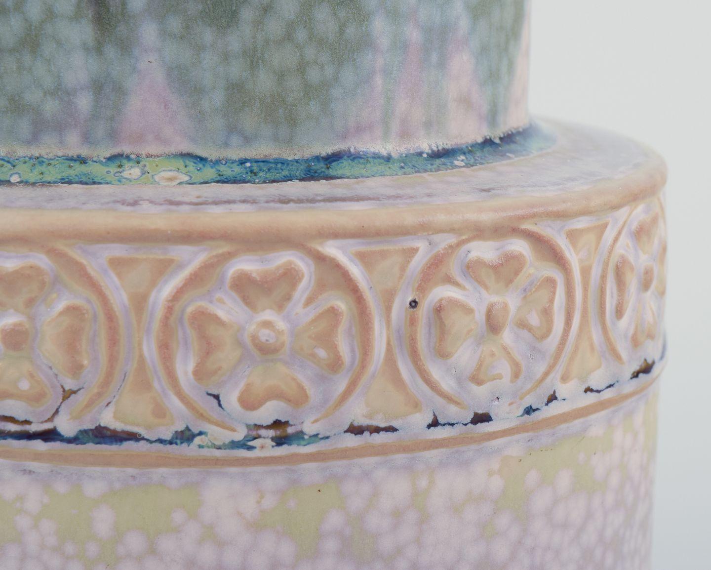 P. Garnier, Enghien, Francia. Brocca in ceramica in stile Art Deco, anni '20/'30 In condizioni ottime in vendita a København, Copenhagen