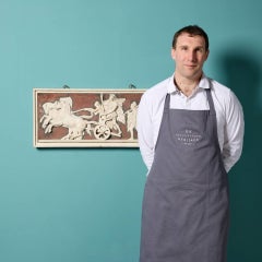 Plaque ancienne en terre cuite de style néoclassique P. Ipsen (1815-1860)