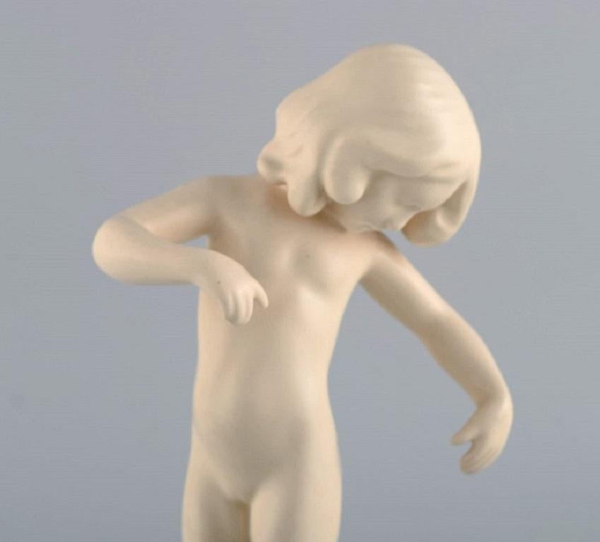P. Ipsen's, Denmark. Girl no. 888. In rare white glaze.
Venus Kalipygos, Design Kai Nielsen. 1940's.
Measures: 22.5 x 10.5 cm.
In excellent condition.
Stamped.