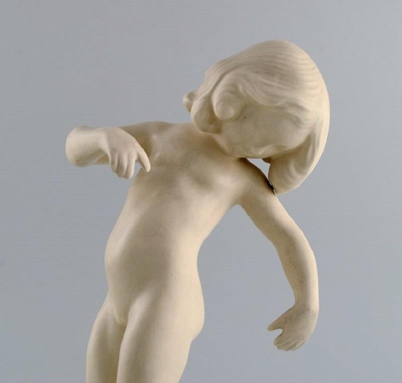 Céramique P. Ipsen's, Danemark, Girl No. 888, en glaçure claire rare, Venus Kalipygos en vente