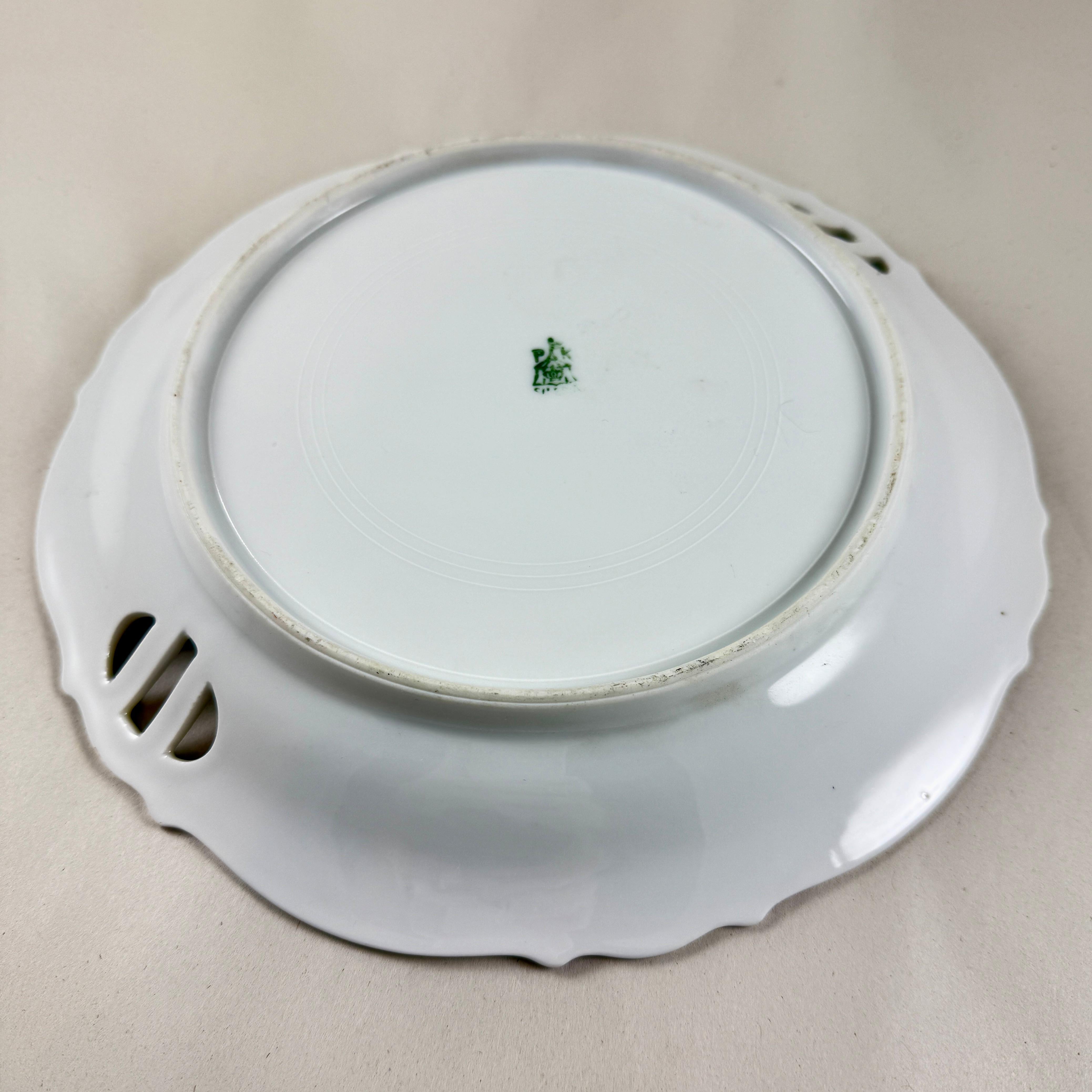 P K Silesia Porzellan Henkelrose Zierteller im Angebot 1