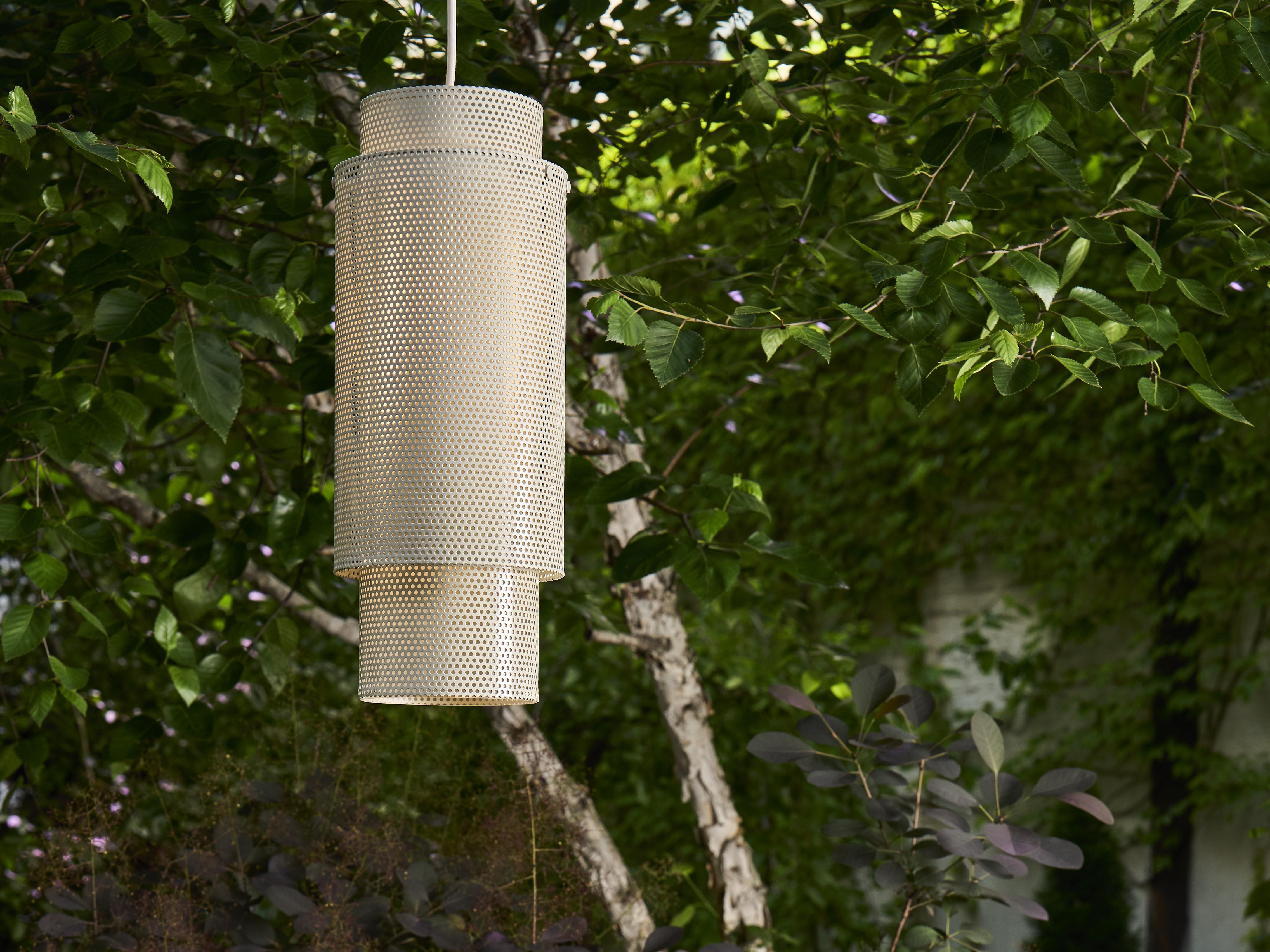 P-Lamp In White. A Sculptural Perforated Lamp by Solmistudio—Made in Italy For Sale 5