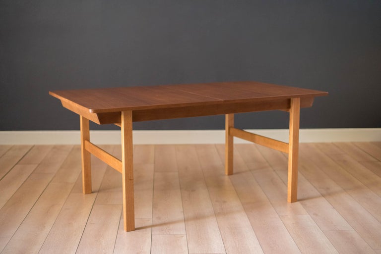 P. Lauritsen & Søn Danish Teak Extension Dining Table by Borge Mogensen In Good Condition For Sale In San Jose, CA