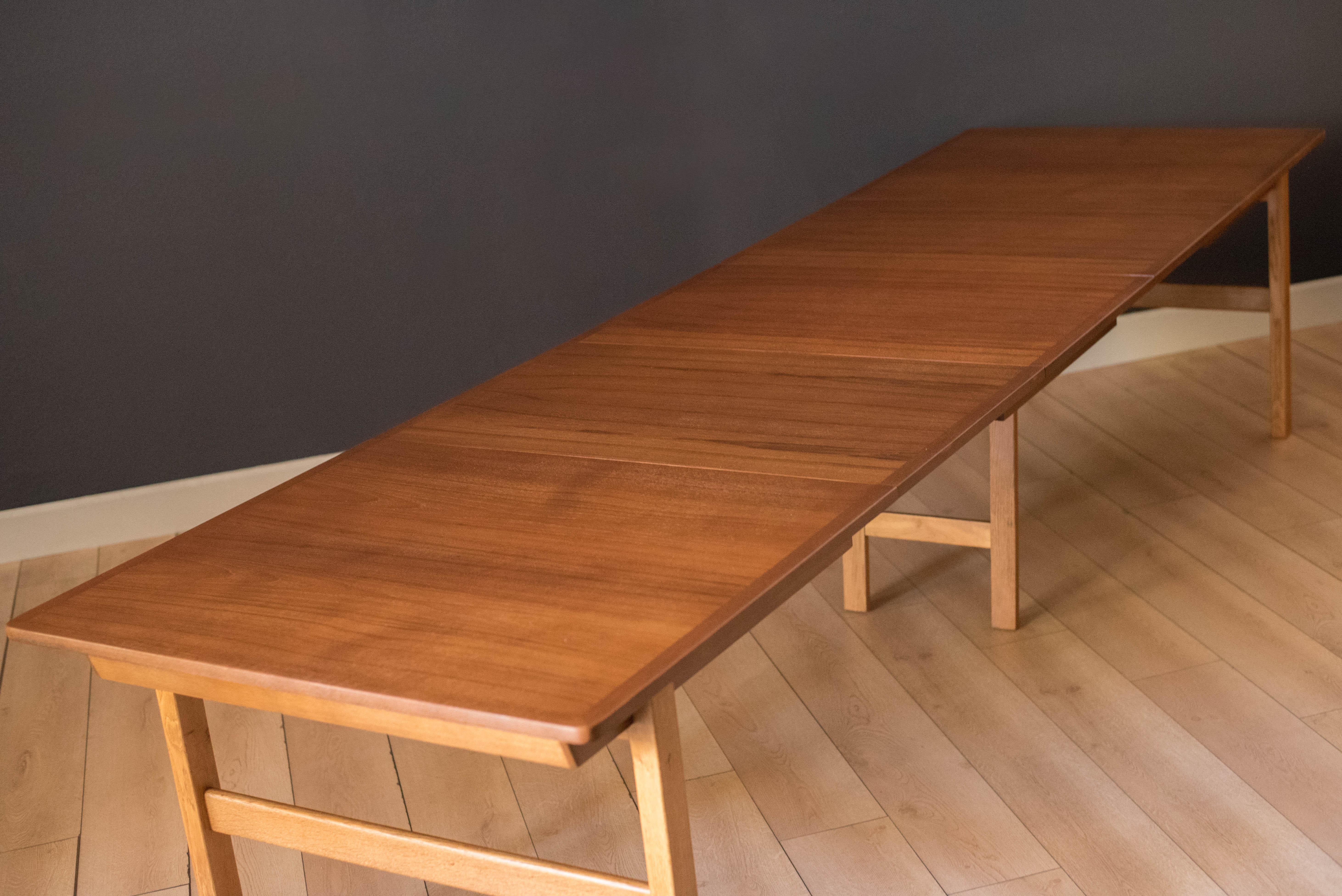 P. Lauritsen & Søn Danish Teak Extension Dining Table by Borge Mogensen For Sale 1