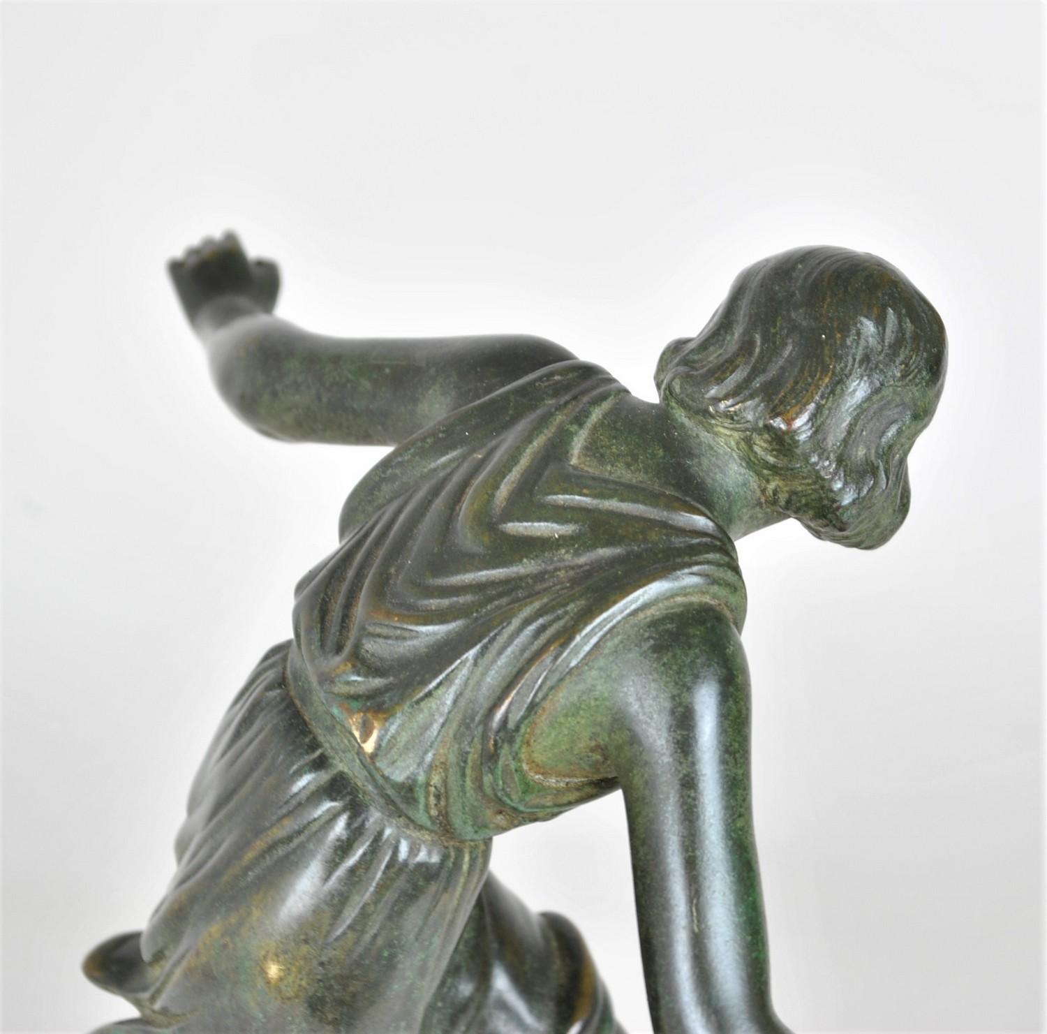 P Le Faguays, Woman with the Ball, Signed Bronze, Art Deco, 20th Century 8
