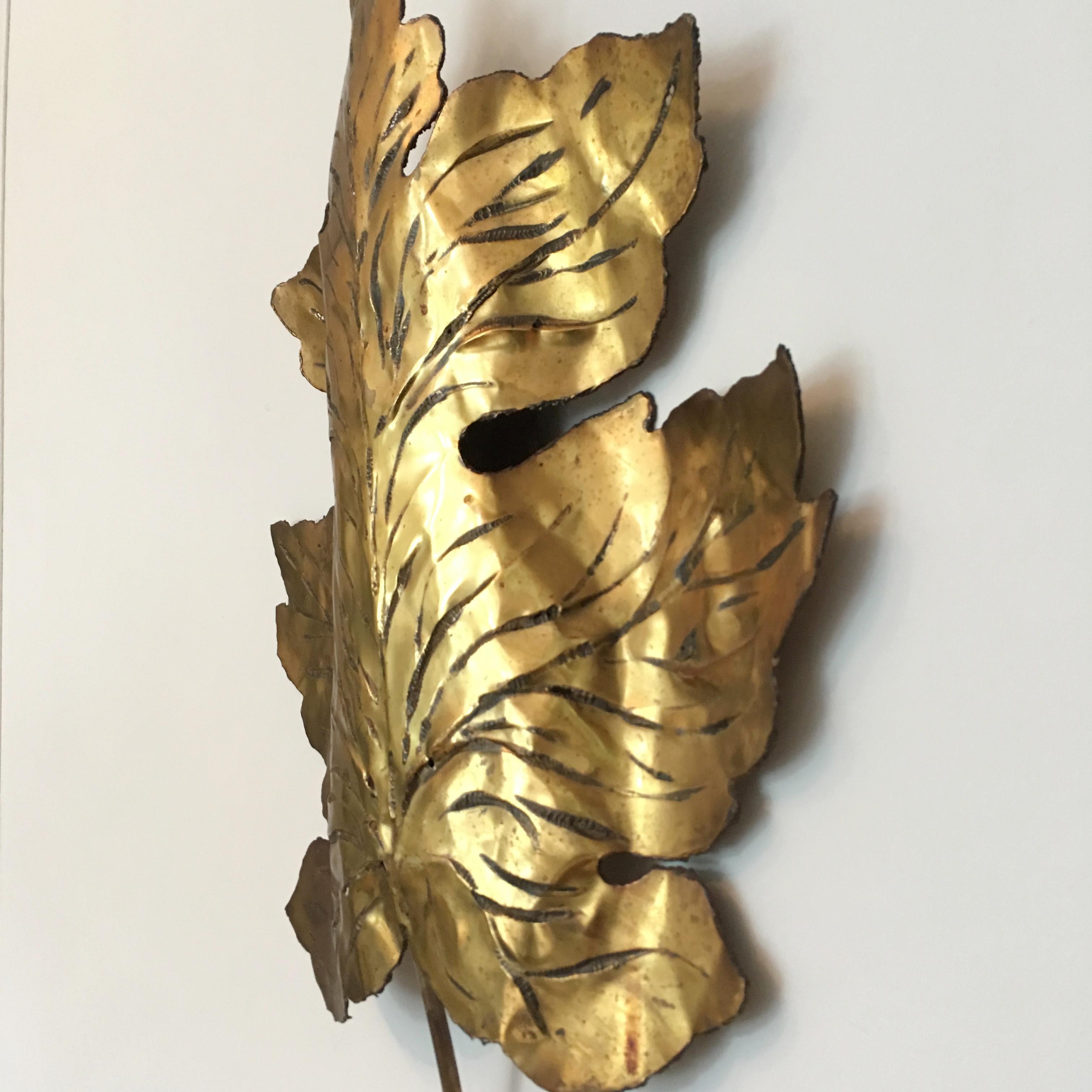 Italian P. Mas-Rossi Brass Leaf Wall Light, circa 1950s