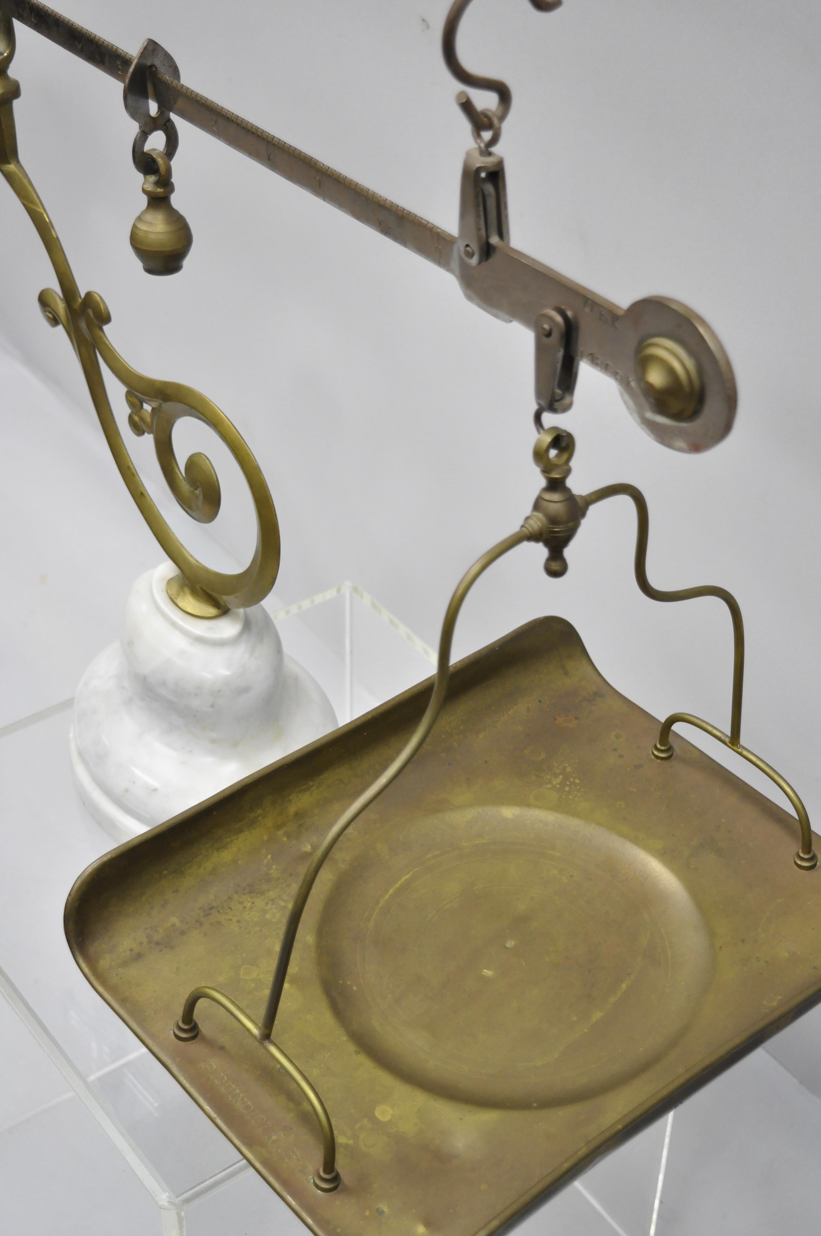 P. Quindici 19th Century Chilog Balance Scale Brass and Marble 4